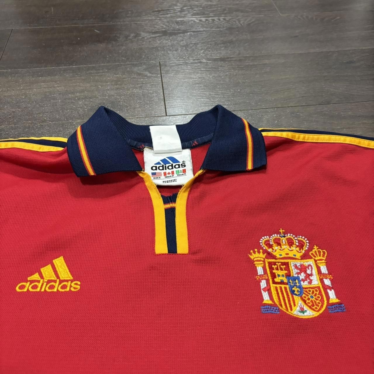 Adidas Vintage adidas climalite Spain national team 99-02 jersey S Size US S / EU 44-46 / 1 - 2 Thumbnail