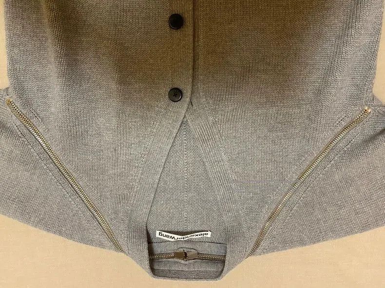 Alexander Wang Alexander Wang Wool Horn Button Cardigan XS. Size US XS / EU 42 / 0 - 9 Thumbnail