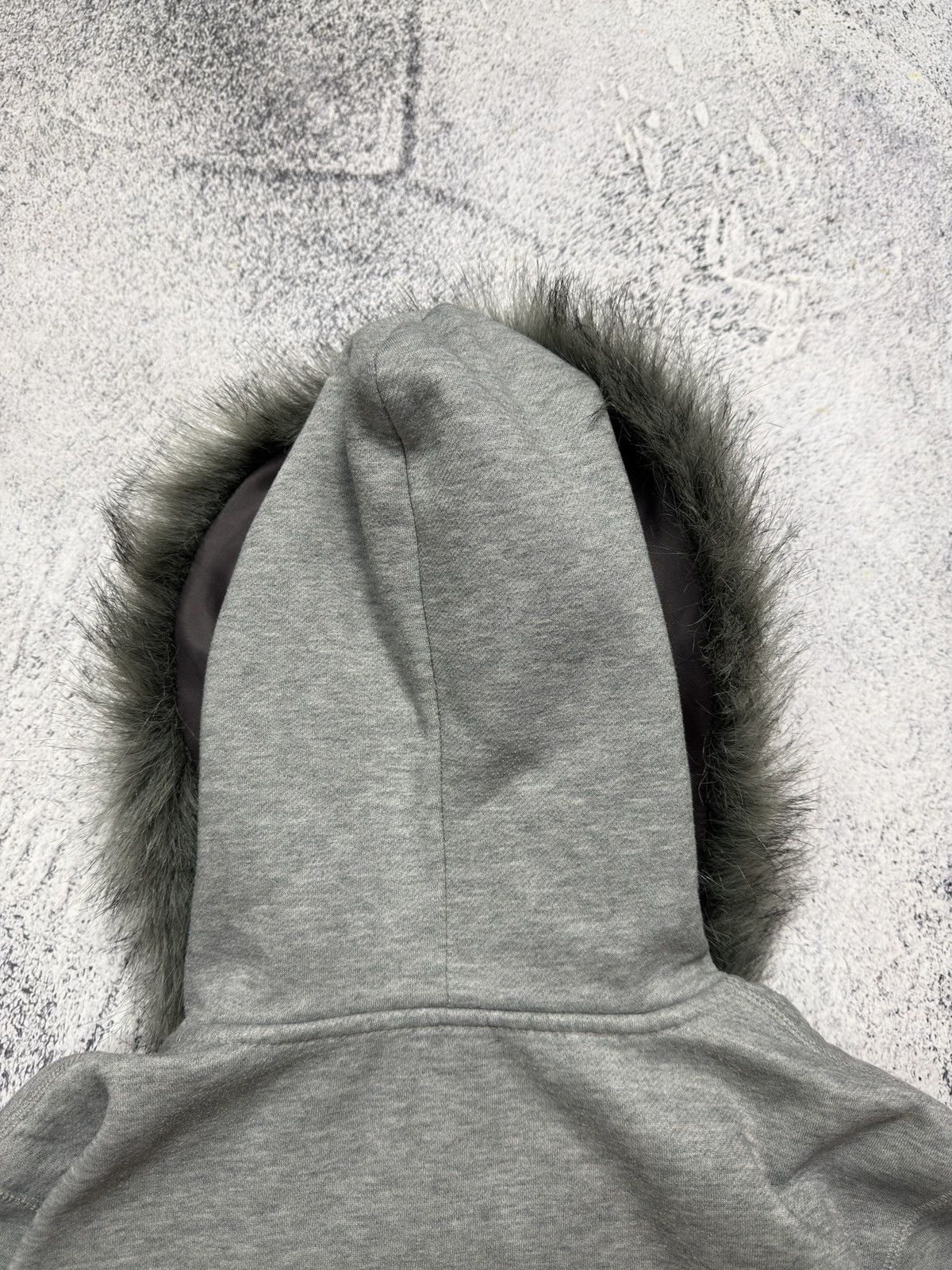 Abercrombie & Fitch Y2K Abercrombie & Fitch Faux Fur Zip Up Hoodie Cyber Size US M / EU 48-50 / 2 - 12 Thumbnail