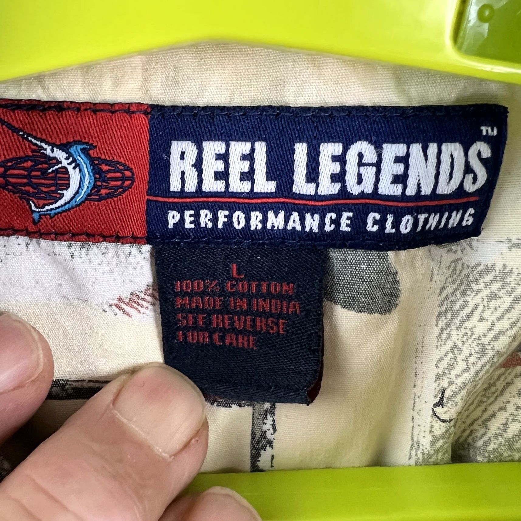 Vintage REEL LEGENDS Fish Camp Button-Up Shirt Men’s L Ivory Short Sleeve, Cotton Rayon Blend, Park/Travel, Pockets, Casual Wear, Fish Theme, 50" Chest, Mens Size US L / EU 52-54 / 3 - 4 Thumbnail