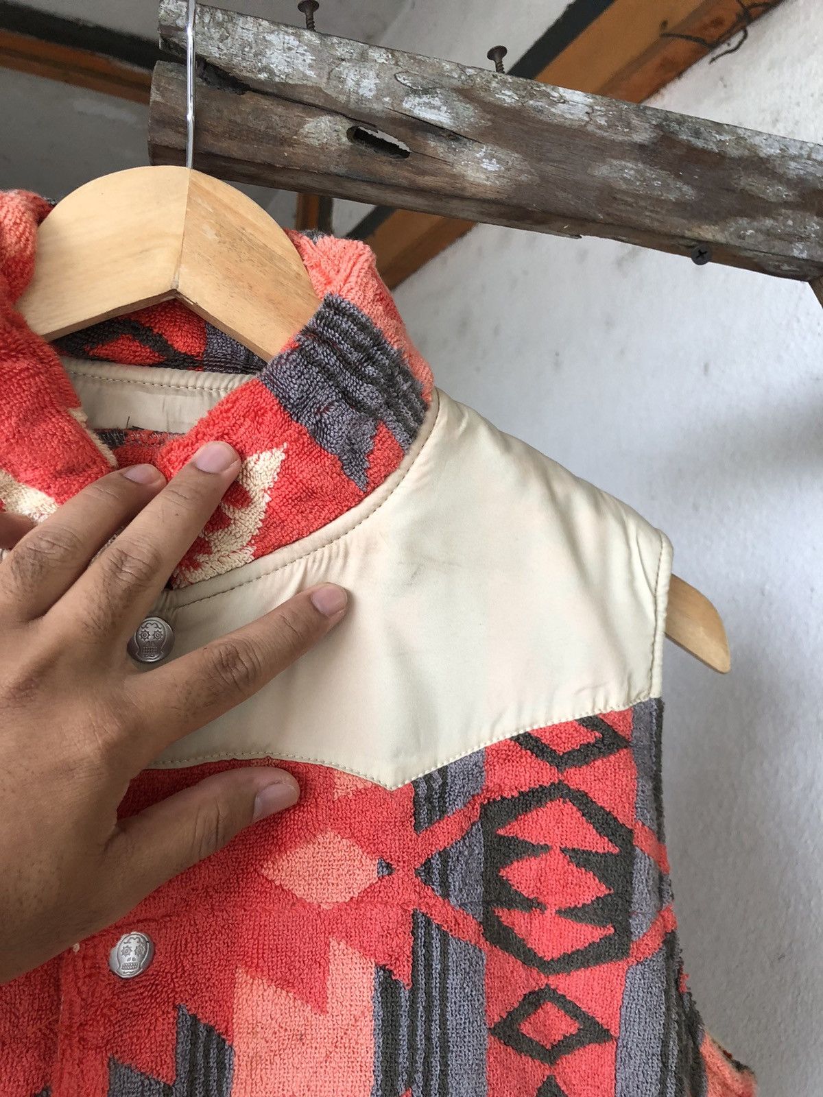 Japanese Brand Coogi Style Dean Native Teddy Cloth Vest Jacket Size US M / EU 48-50 / 2 - 8 Thumbnail