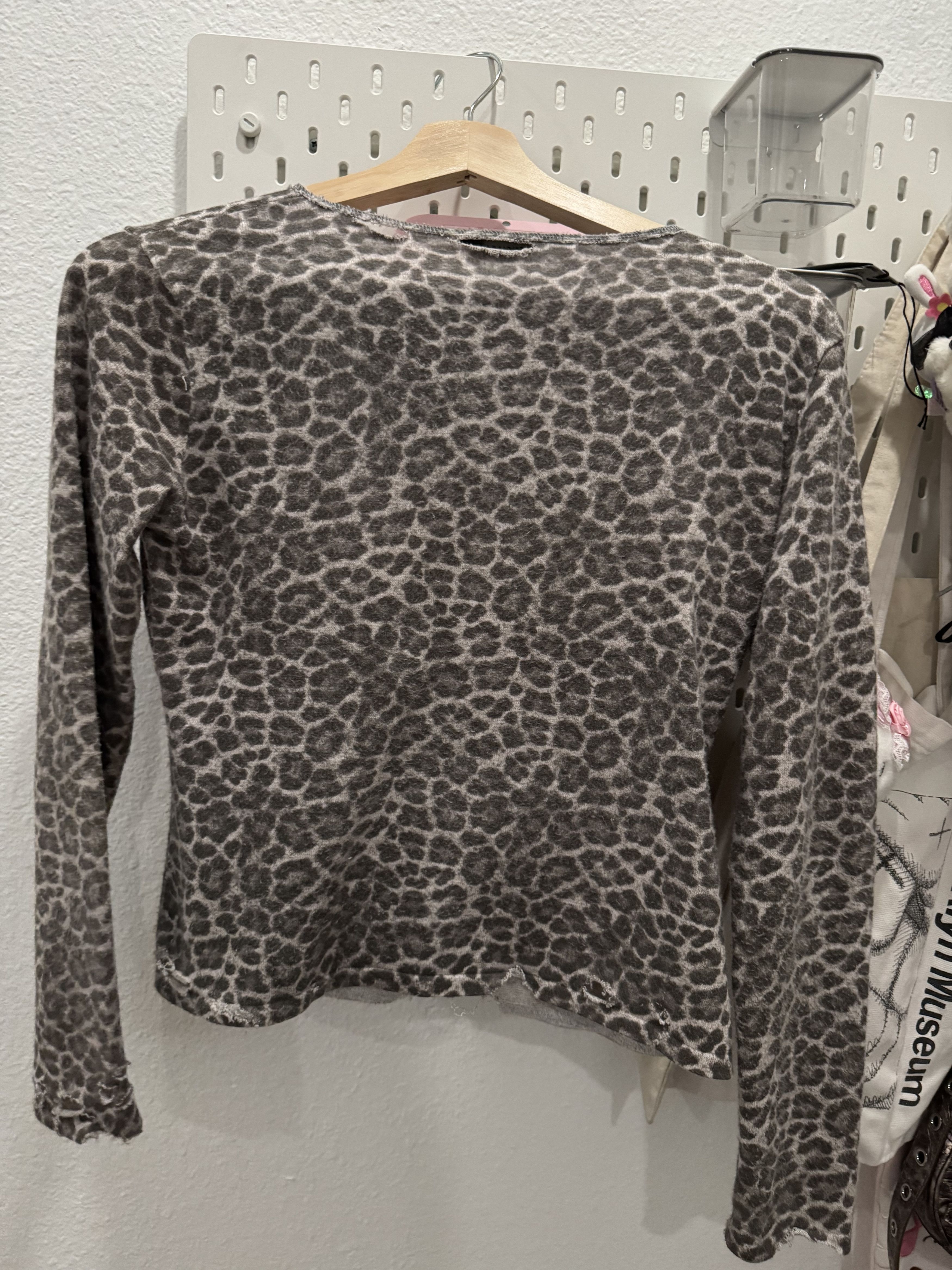 Balenciaga balenciaga distressed leopard top Size XS / US 0-2 / IT 36-38 - 2 Thumbnail