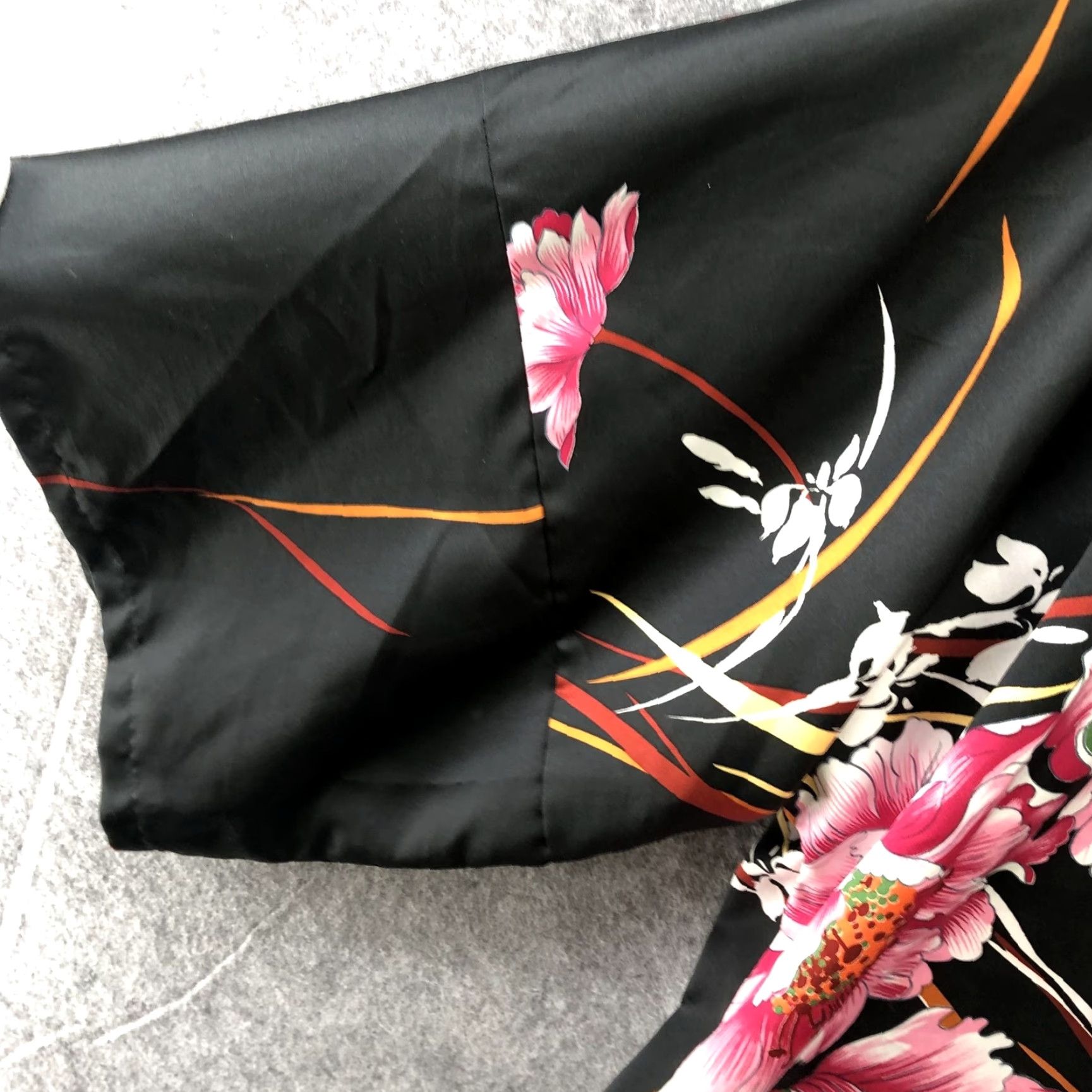 Pinko VINTAGE Kimono Robe One Size Black Pink Floral Hawaiian Tropical Open Front Unisex Size ONE SIZE - 6 Thumbnail