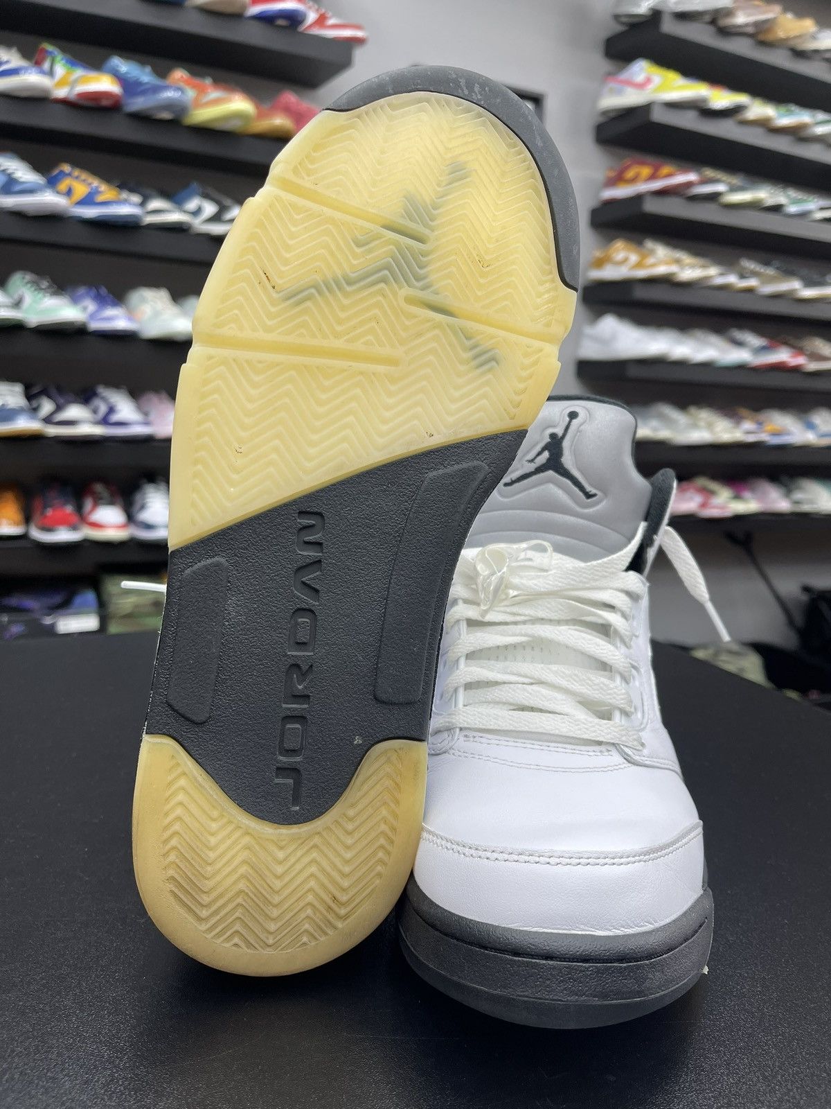 Jordan Brand Size 10.5 - Jordan 5 Retro Reverse Metallic Size US 10.5 / EU 43-44 - 10 Thumbnail