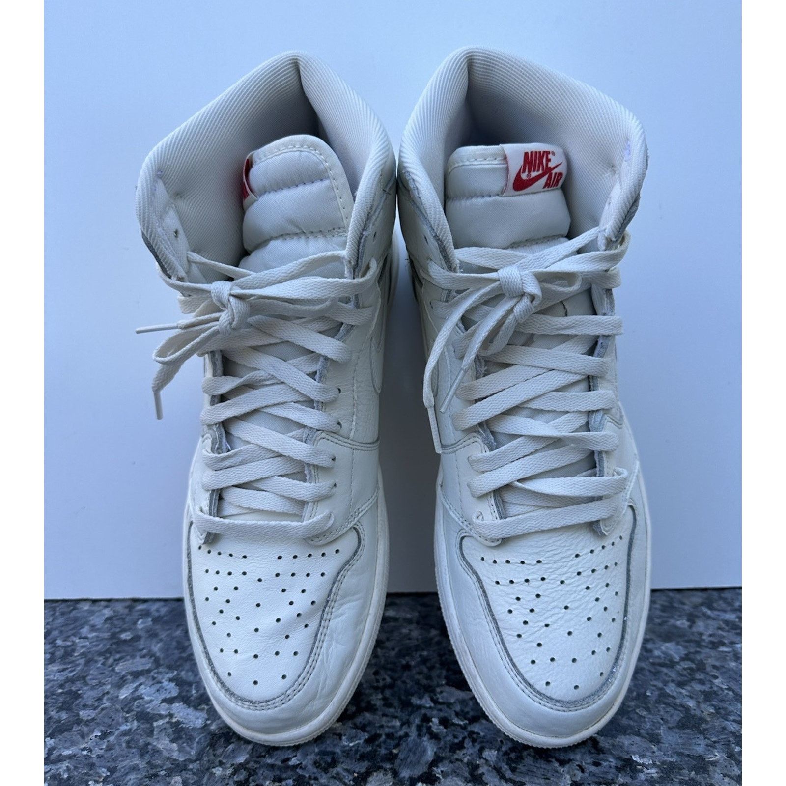 Nike RARE Nike Air Jordan 1 Retro OG High Sail University Red 11 Size US 11 / EU 44 - 6 Thumbnail