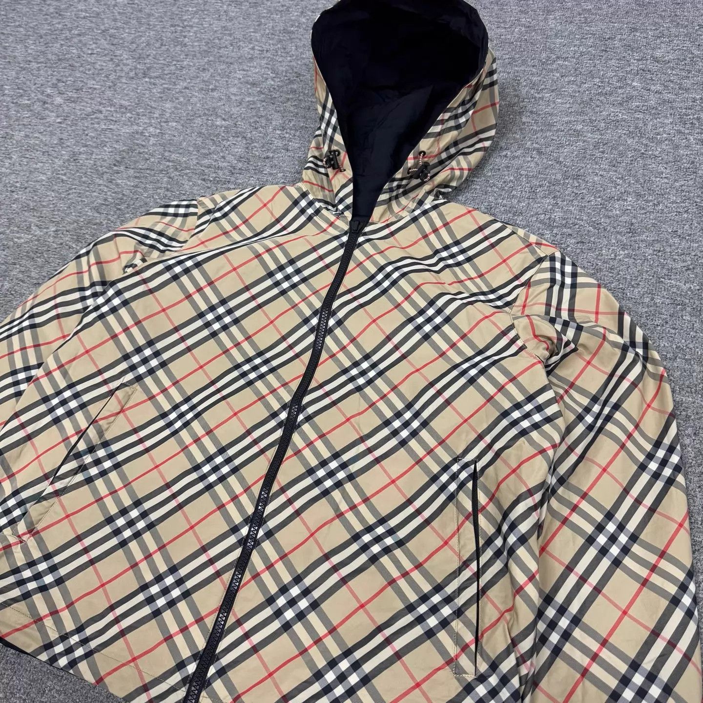 Burberry Burberry 2-sided check hooded puffer jacket S 99 new Size S / US 4 / IT 40 - 4 Thumbnail
