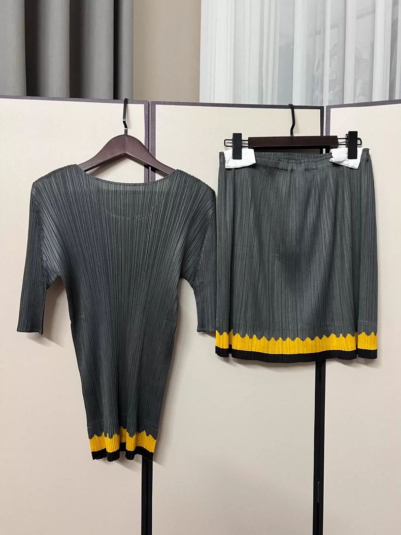 Other Issey Miyake size:5 Pencil grey skirt Size 42" / US 20 - 3 Thumbnail
