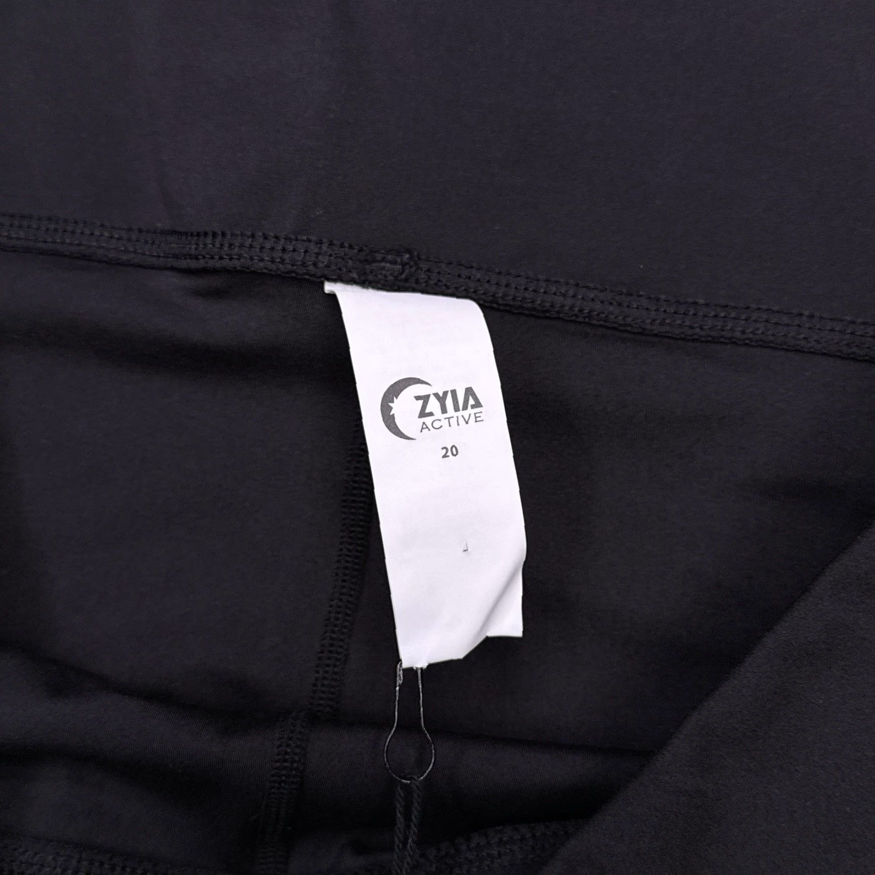 Vintage Zyia Active Leggings Women's 20 Black Reflective Serpent 28 Inch Hi Rise Skinny Inseam 26.5 in Activewear Yoga Gym & Training Size 42" / US 20 - 5 Thumbnail