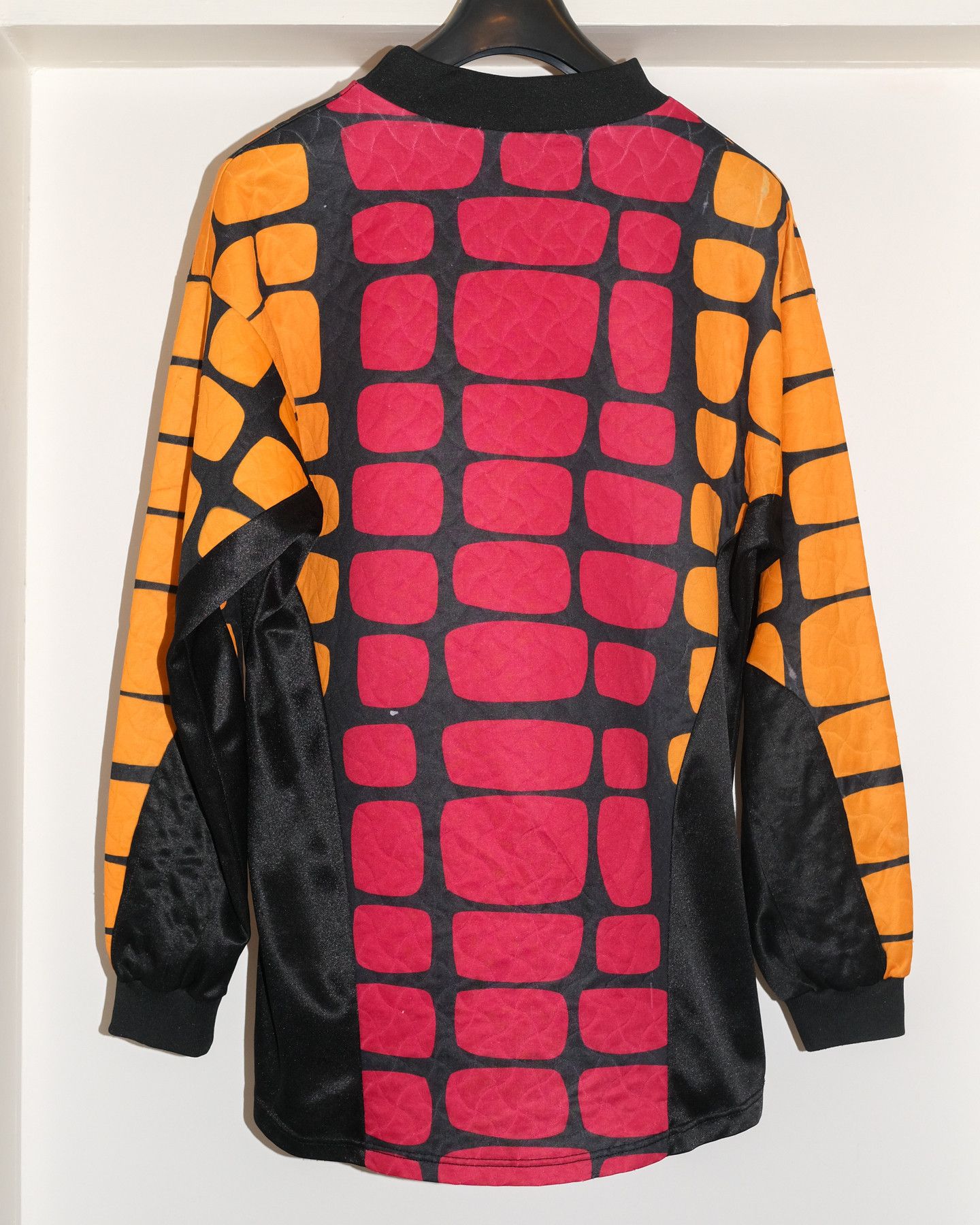 Adidas adidas 94 / 96 Goalkeeper template jersey Size US S / EU 44-46 / 1 - 2 Thumbnail