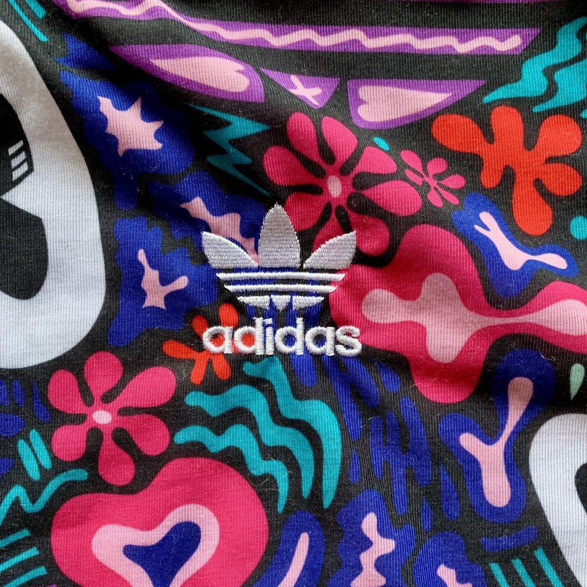 Adidas NWOT Adidas 3 Stripes Doodlebomb SST Tee DV2656 XS Size XS / US 0-2 / IT 36-38 - 4 Thumbnail