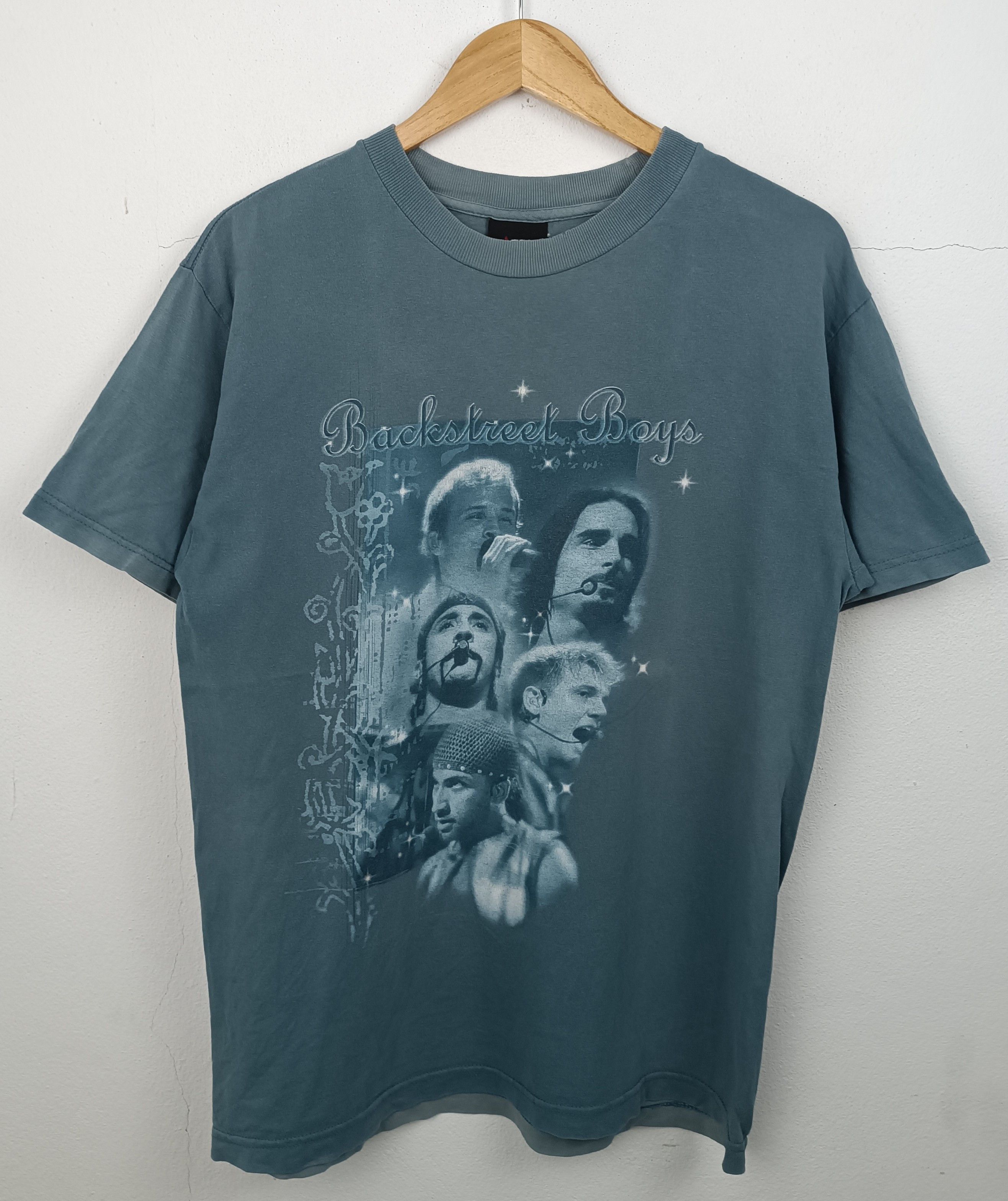 Band Tees VINTAGE 2001 BACKSTREET BOYS BLACK & BLUE TOUR nsync otown Size US M / EU 48-50 / 2 - 3 Thumbnail