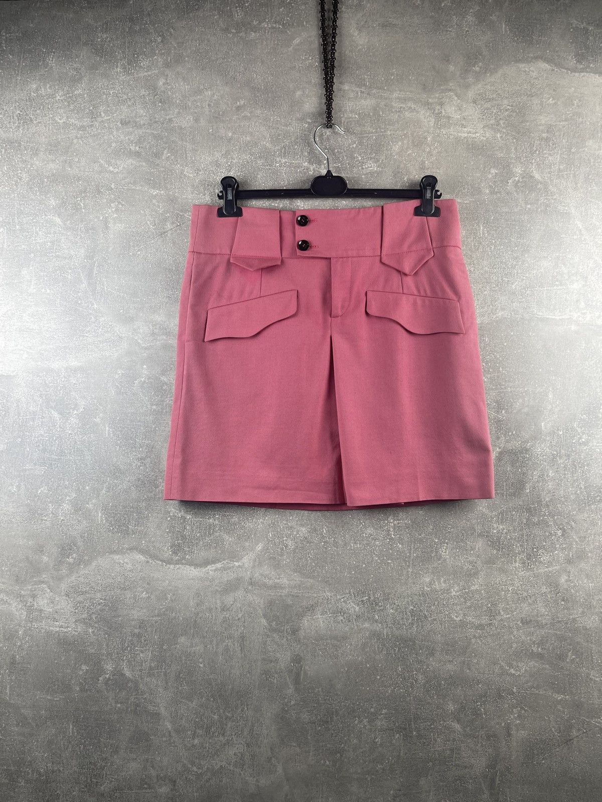Gucci Gucci Vintage Runway Pink Pockets Archives Buttons Skirt Size 28" / US 6 / IT 42 - 1 Thumbnail