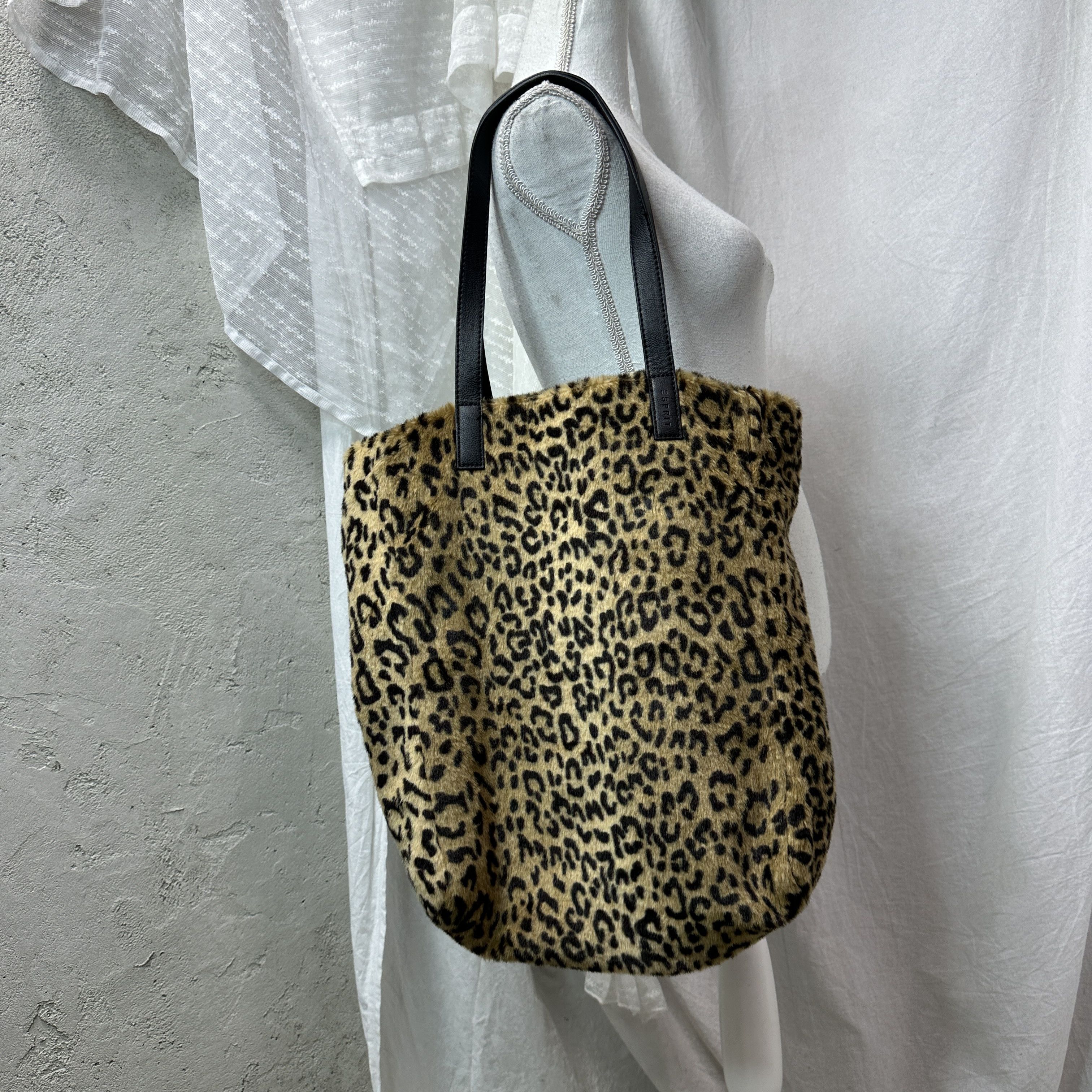 Vintage Vintage Cheetah Faux Fur Shopper Bag Y2K Size ONE SIZE - 1 Thumbnail