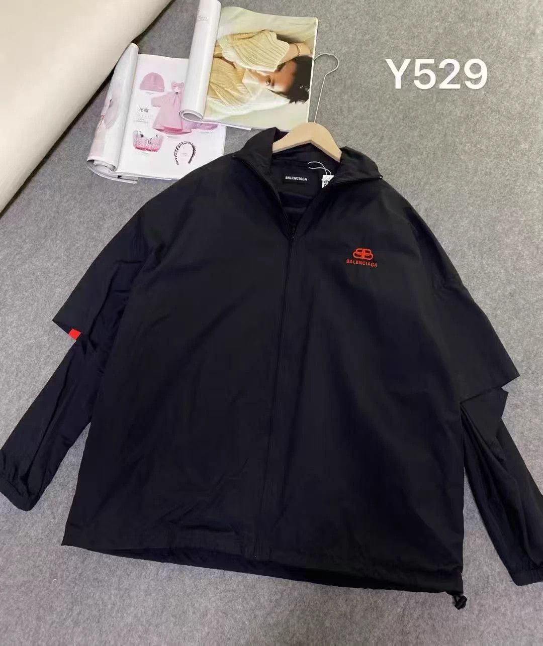 Balenciaga BALENCIAGA mini logo casual jacket like new 44 Size US S / EU 44-46 / 1 - 1 Thumbnail