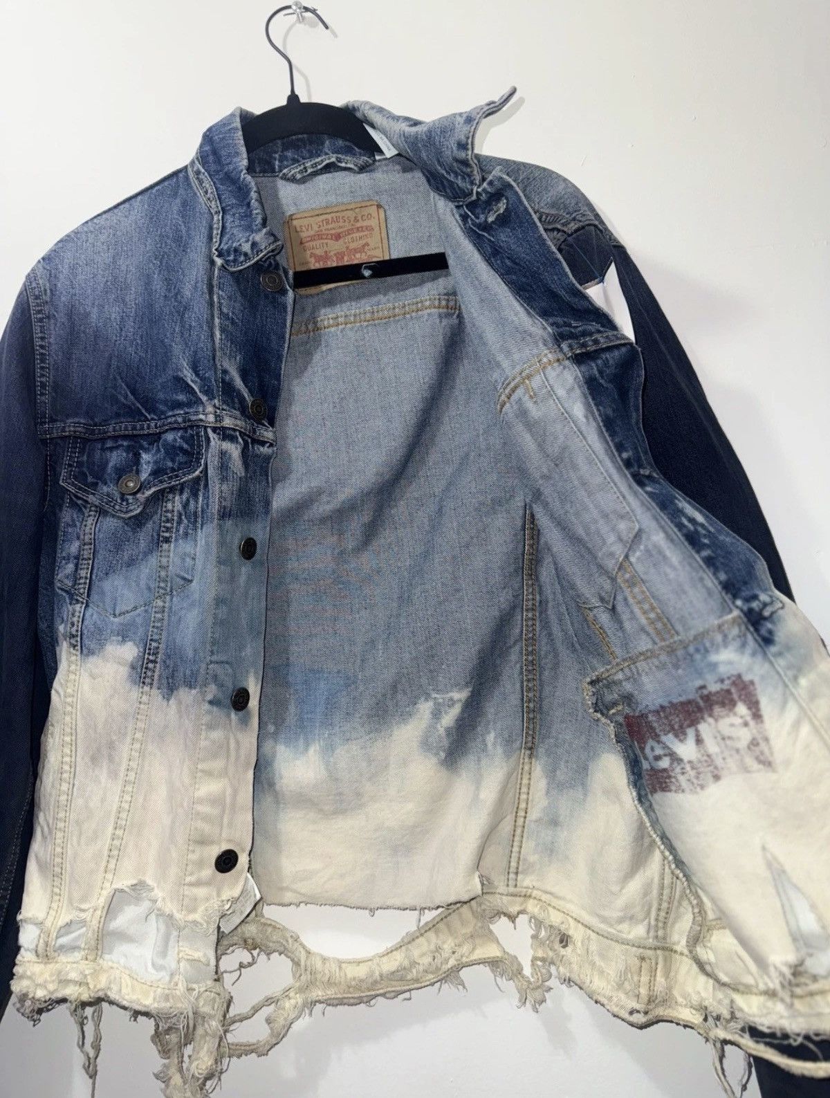 Levi's Levi’s 70589 Bleached Distressed Denim Jacket Medium Size US M / EU 48-50 / 2 - 4 Thumbnail