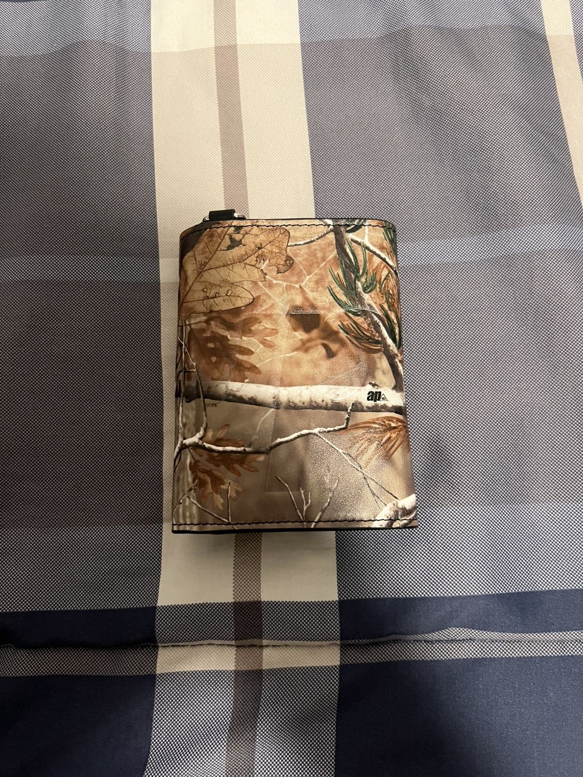 Supreme Supreme Leather Chain Wallet RealTree Size ONE SIZE - 2 Thumbnail