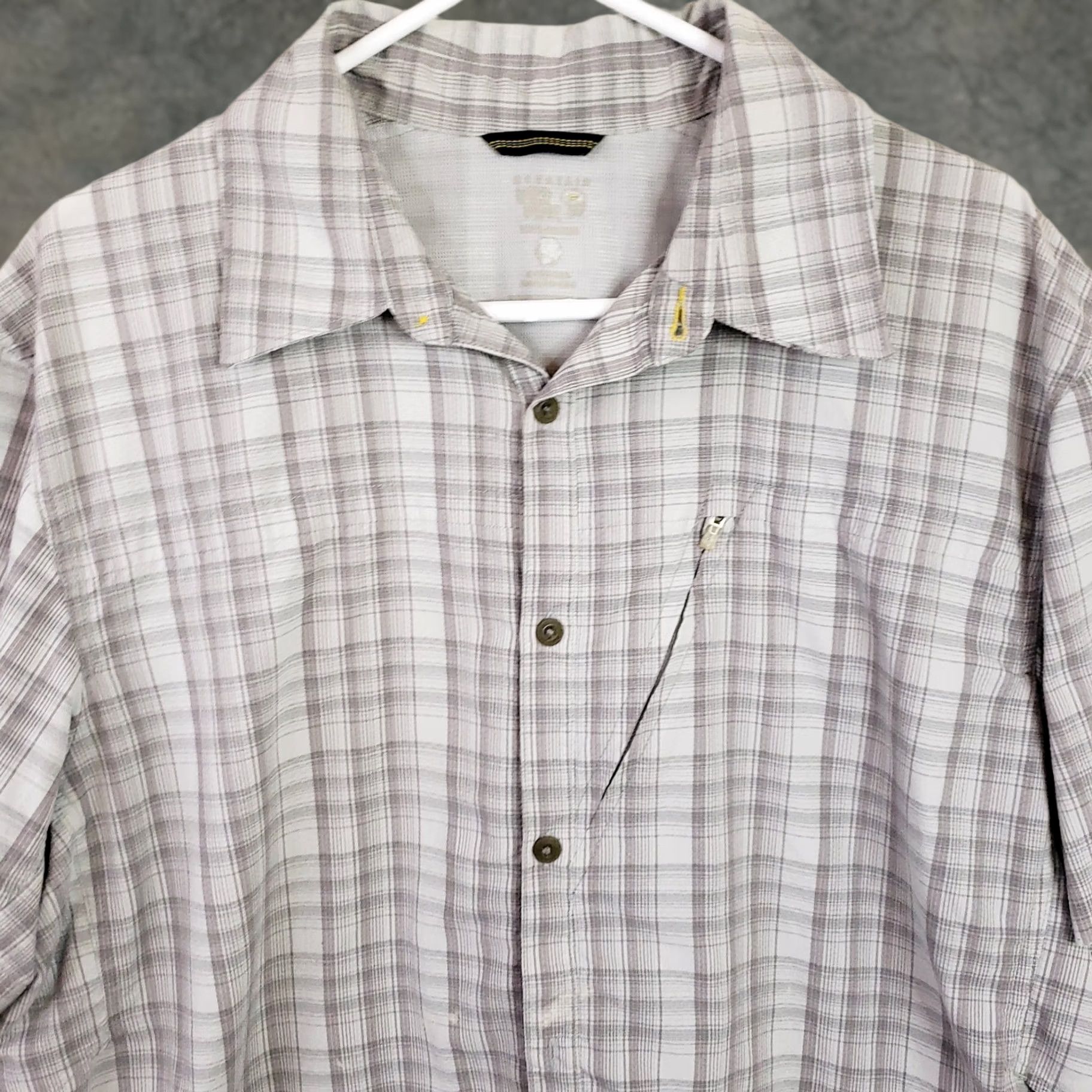 Mountain Hardwear Mountain Hardwear Shirt Mens XL Plaid Short Sleeve Button Up Hiking Outdoors Size US XL / EU 56 / 4 - 1 Thumbnail