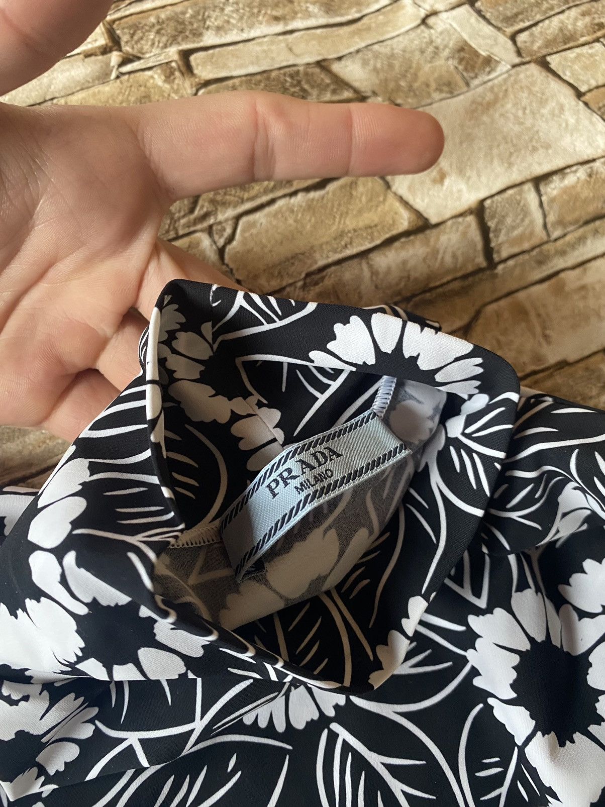 Designer × Prada Prada womens long sleeve black and white floral Size XS / US 0-2 / IT 36-38 - 7 Thumbnail
