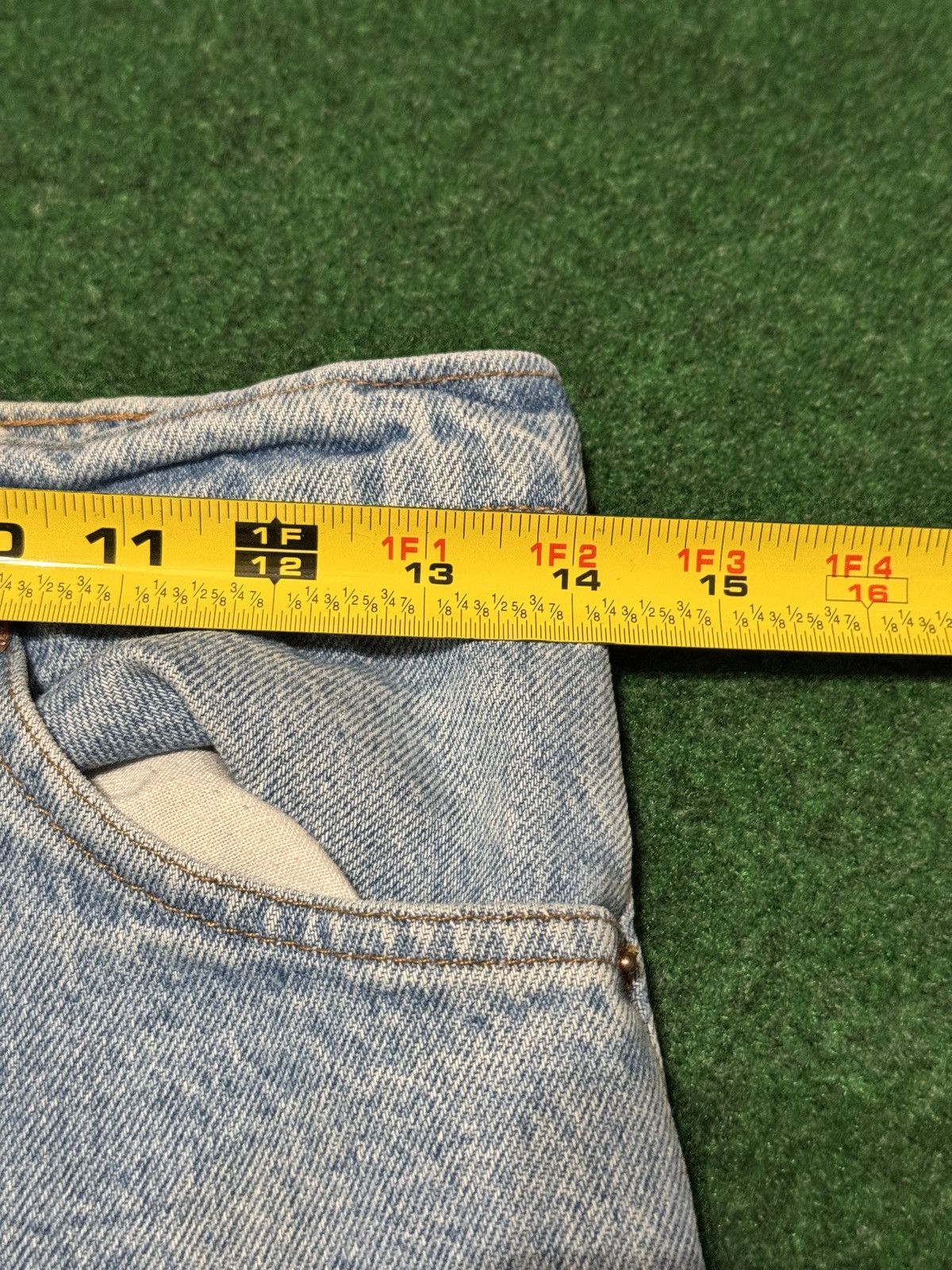 Levi's Vintage Clothing × Vintage Vintage 90s Levi’s 550 Orange Tab Grunge Light Wash Jeans Size US 29 - 5 Thumbnail