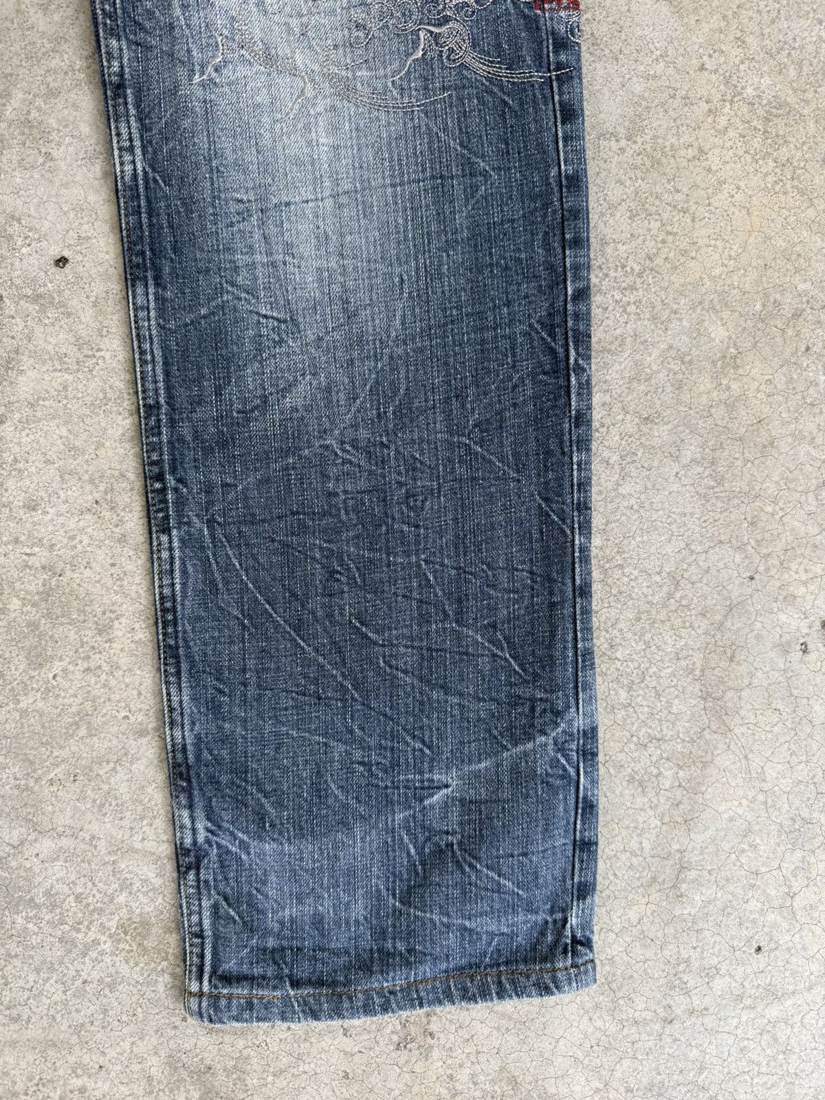 Karakuri Tamashii Karakuri Tamashii Embroidered Multipocket Distressed Size US 31 - 6 Thumbnail