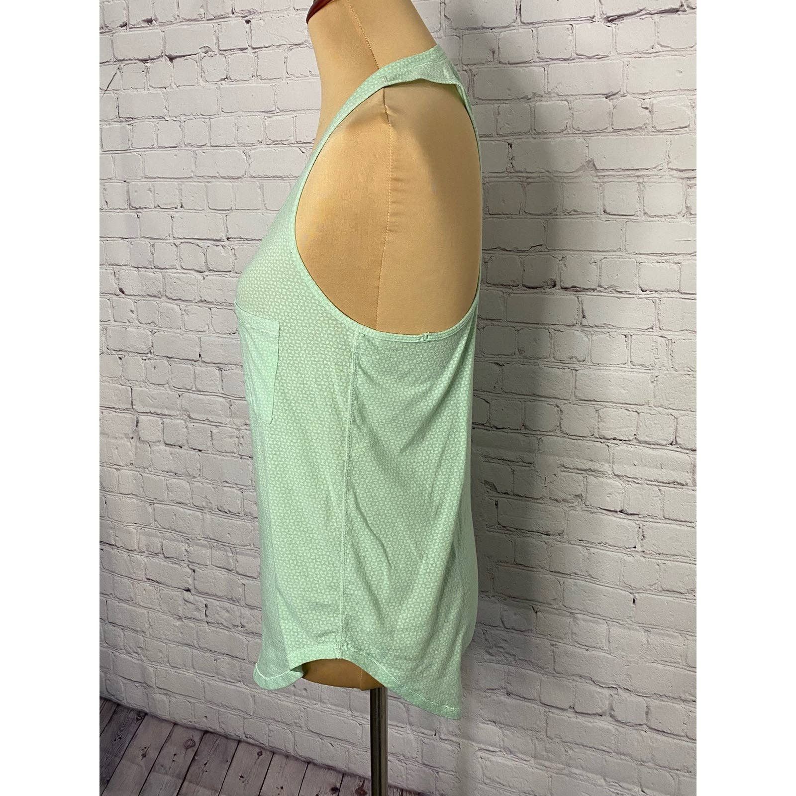 Lululemon lululemon tank top size 8 Size M / US 6-8 / IT 42-44 - 2 Thumbnail