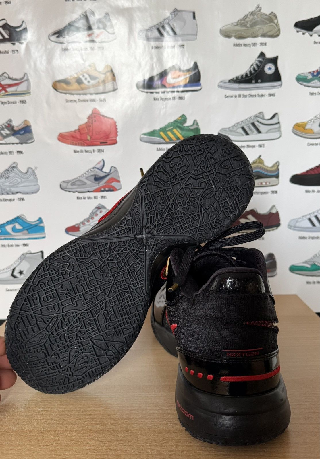 Nike Nike Lebron NXXT Size US 9 / EU 42 - 6 Thumbnail