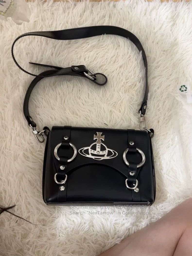 Vivienne Westwood Vivienne Westwood size os Black Calfskin Messenger Bag, Cla Size ONE SIZE - 1 Thumbnail