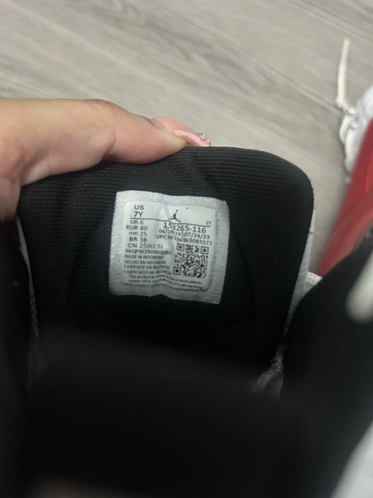 Jordan Brand Jordan 12 “Cherry” Size US 7 / EU 40 - 6 Thumbnail