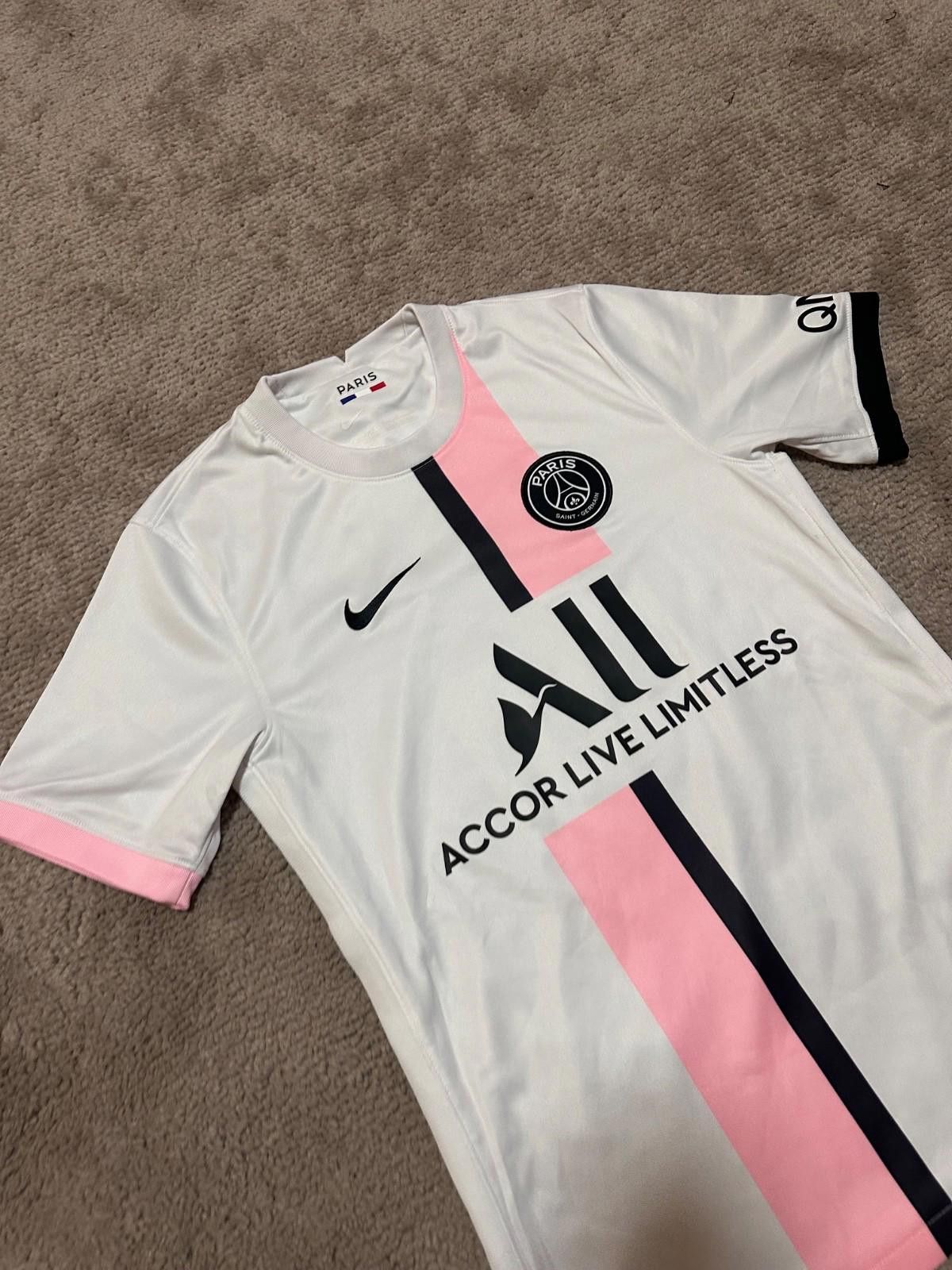 Nike #30 Messi Paris Saint Germain 2021/22 Football Shirt Jersey Size US S / EU 44-46 / 1 - 3 Thumbnail