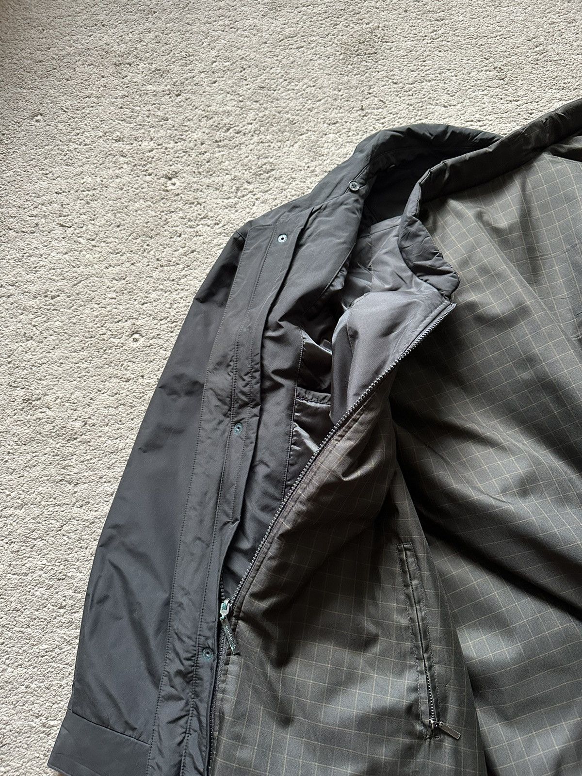 Yves Saint Laurent 1990s Yves Saint Laurent Detachable Puffer Vest Jacket Size US L / EU 52-54 / 3 - 10 Thumbnail