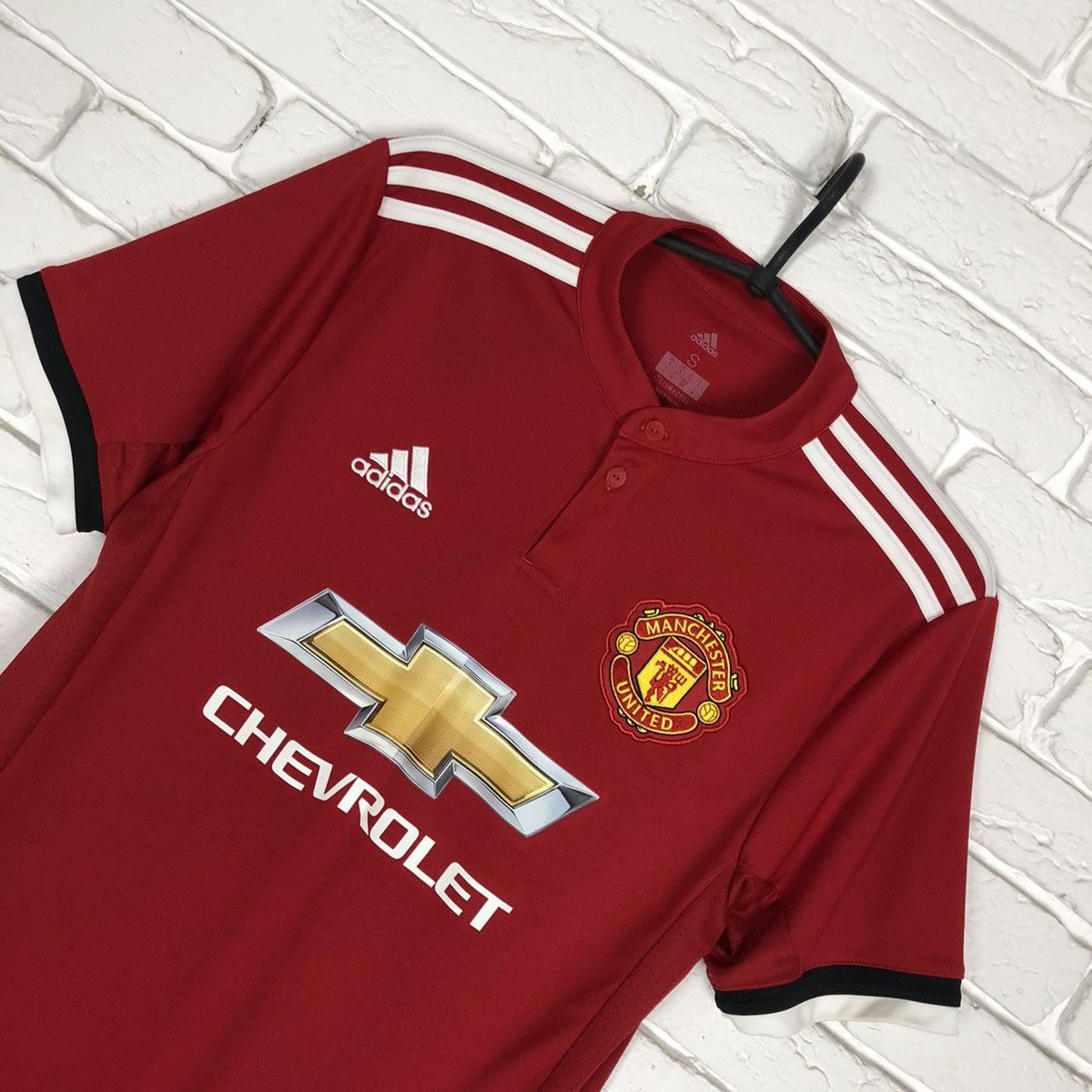 Nike Manchester United 2017 2018 home jersey Size US S / EU 44-46 / 1 - 2 Thumbnail