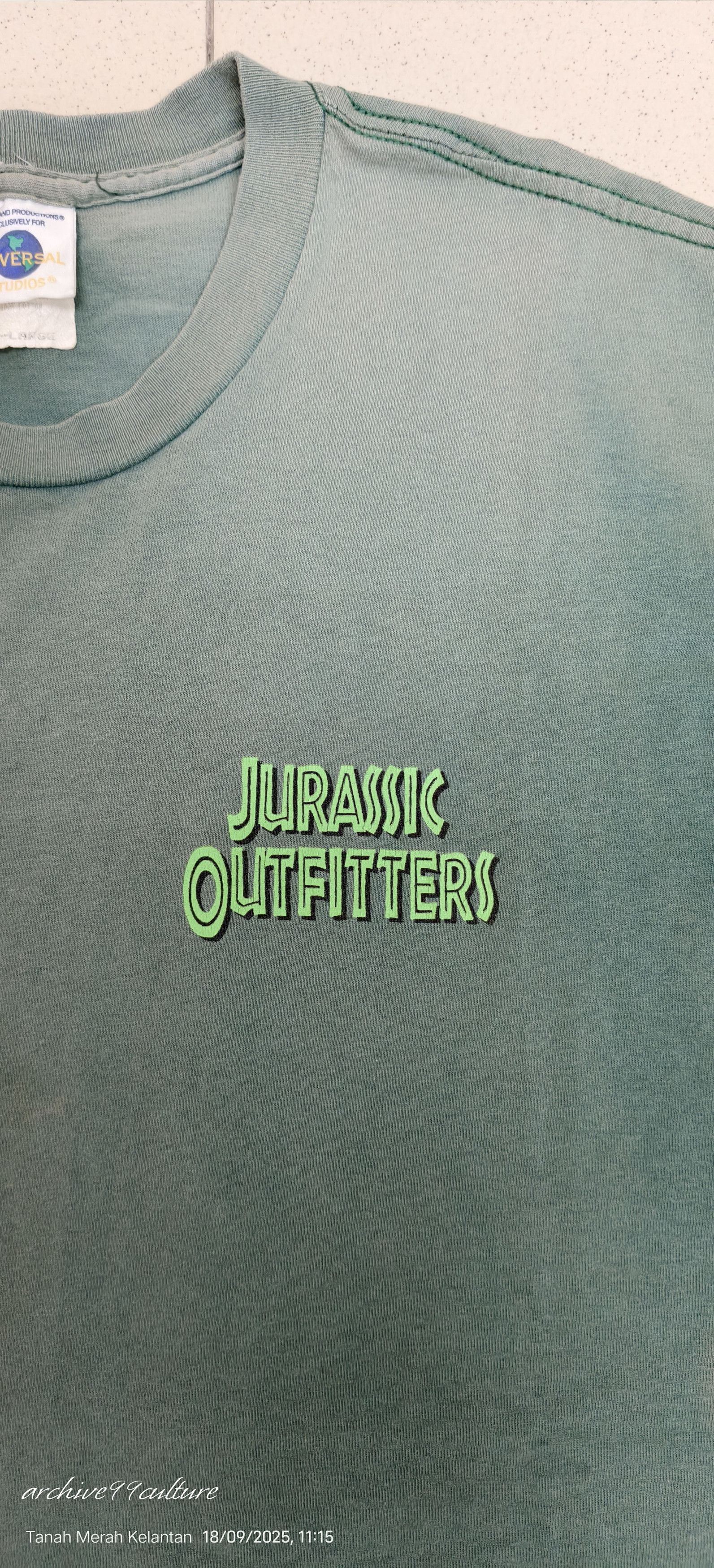 JURASSIC PARK Outfitters 1993 Universal movie Promo tee