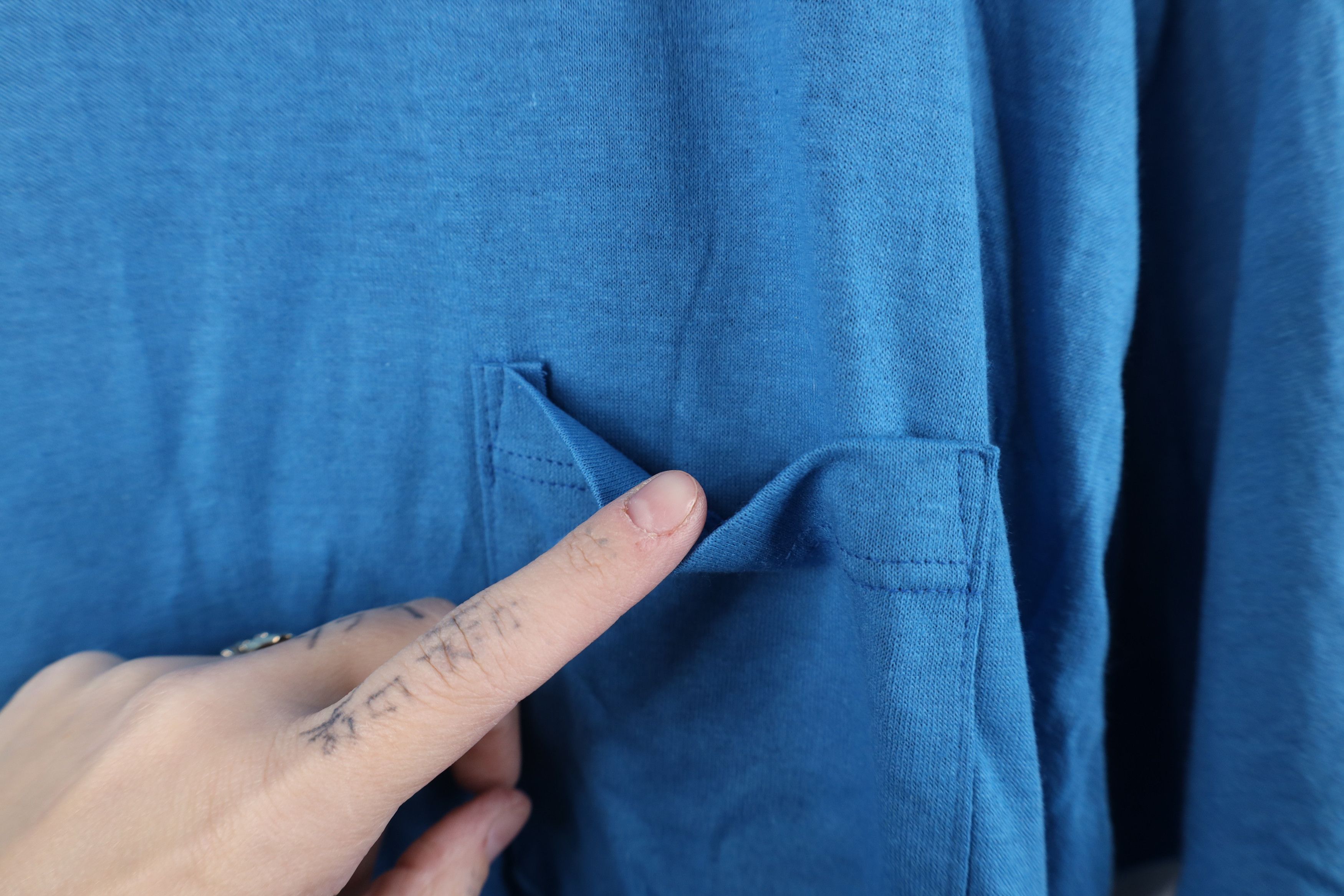 Vintage Vintage 70s Streetwear Short Sleeve Pocket T-Shirt Blue USA Size US XL / EU 56 / 4 - 4 Thumbnail