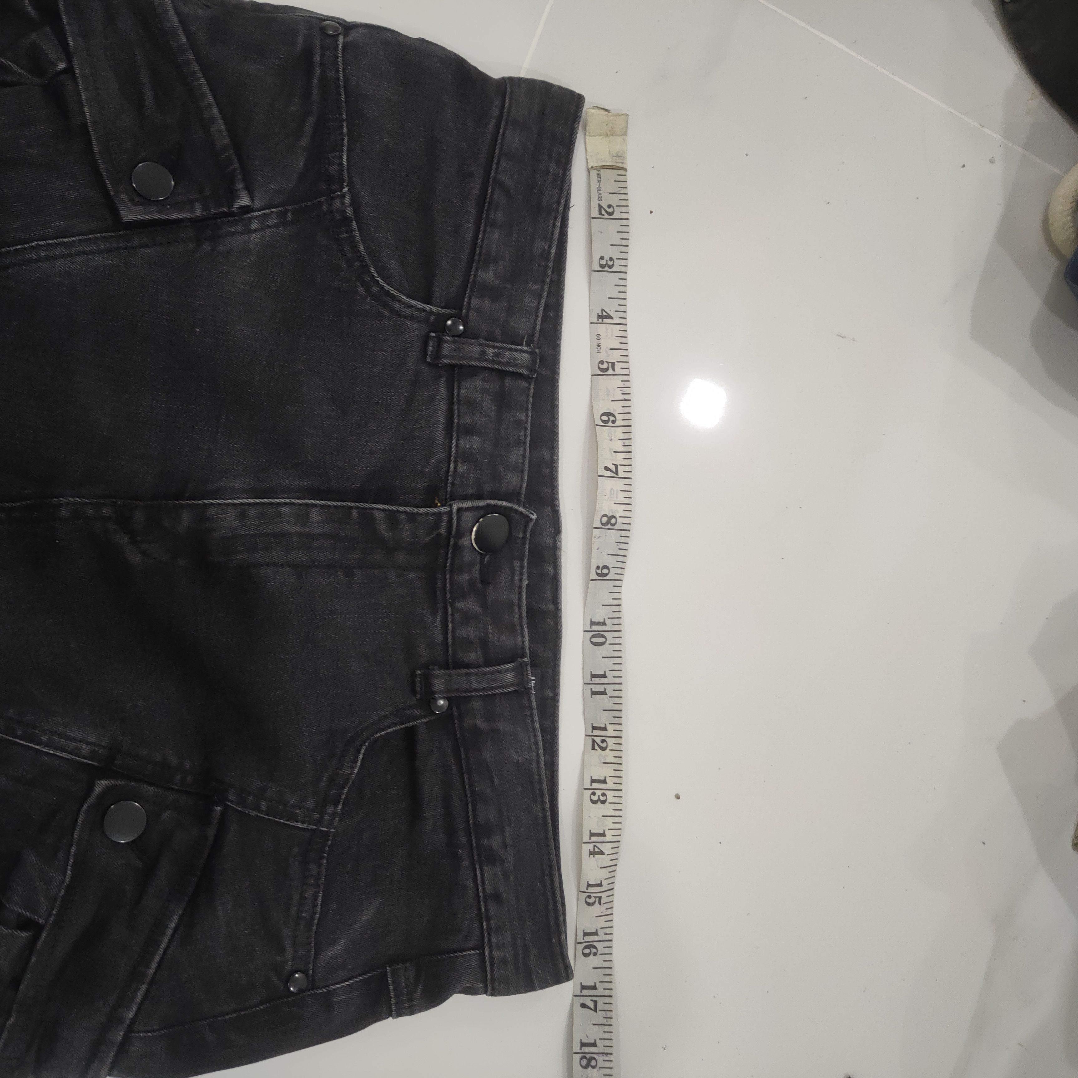 Unplugged Museum VINTAGE UNPLUGGED MUSEUM BLACK SKINNY CARGO PANTS Size US 32 / EU 48 - 12 Thumbnail