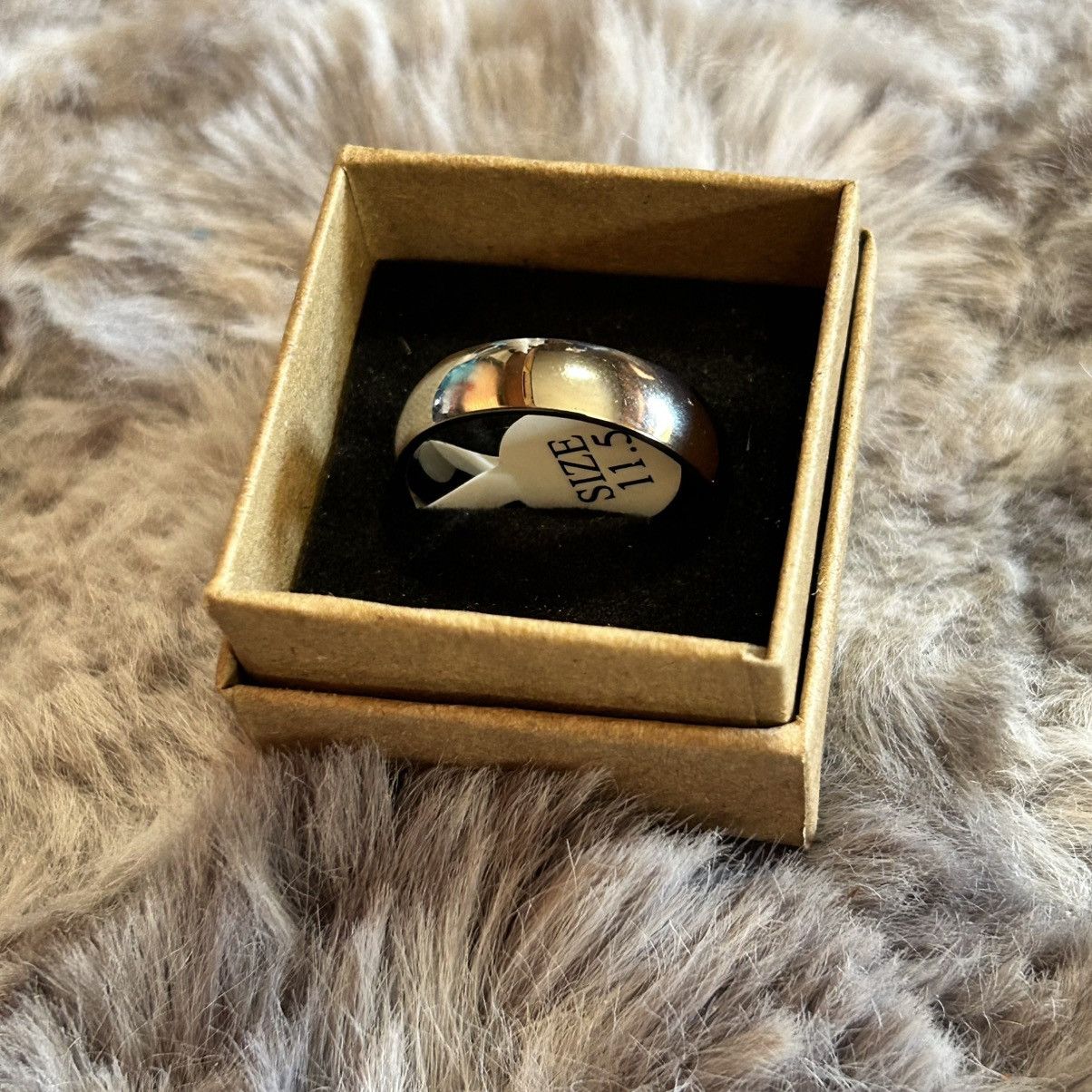 Jewelry Men’s 6mm polished Titanium band wedding ring NIB 11.5 Size ONE SIZE - 5 Thumbnail