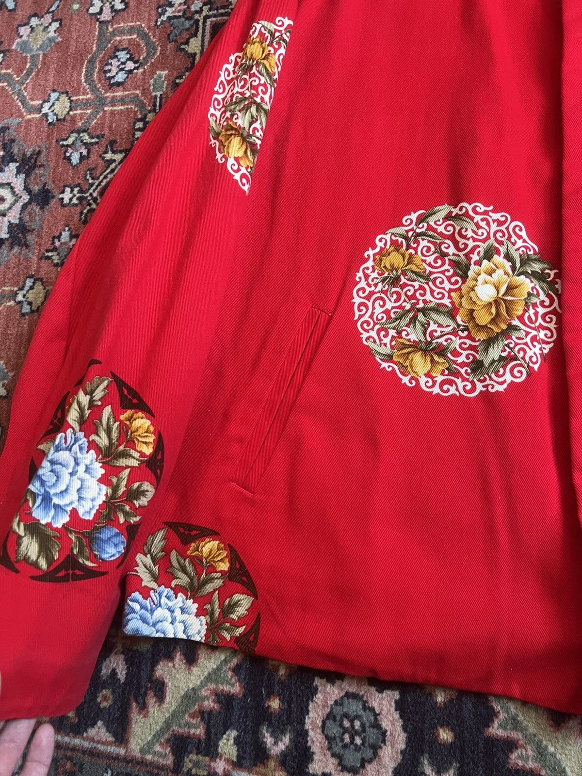 Yohji Yamamoto Yohji Yamamoto Pour Homme SS96 Red Floral Medallion Jacket Size US M / EU 48-50 / 2 - 2 Thumbnail