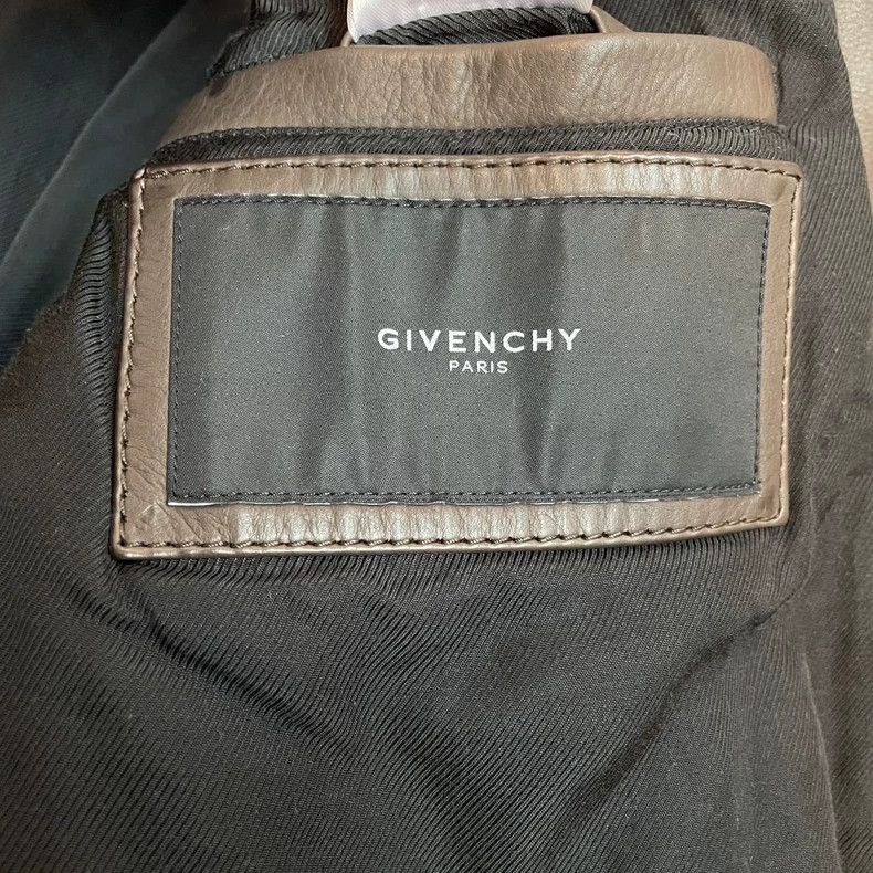 Givenchy Givenchy Beaver Fur Fur Leather Size 48 Size US L / EU 52-54 / 3 - 6 Thumbnail