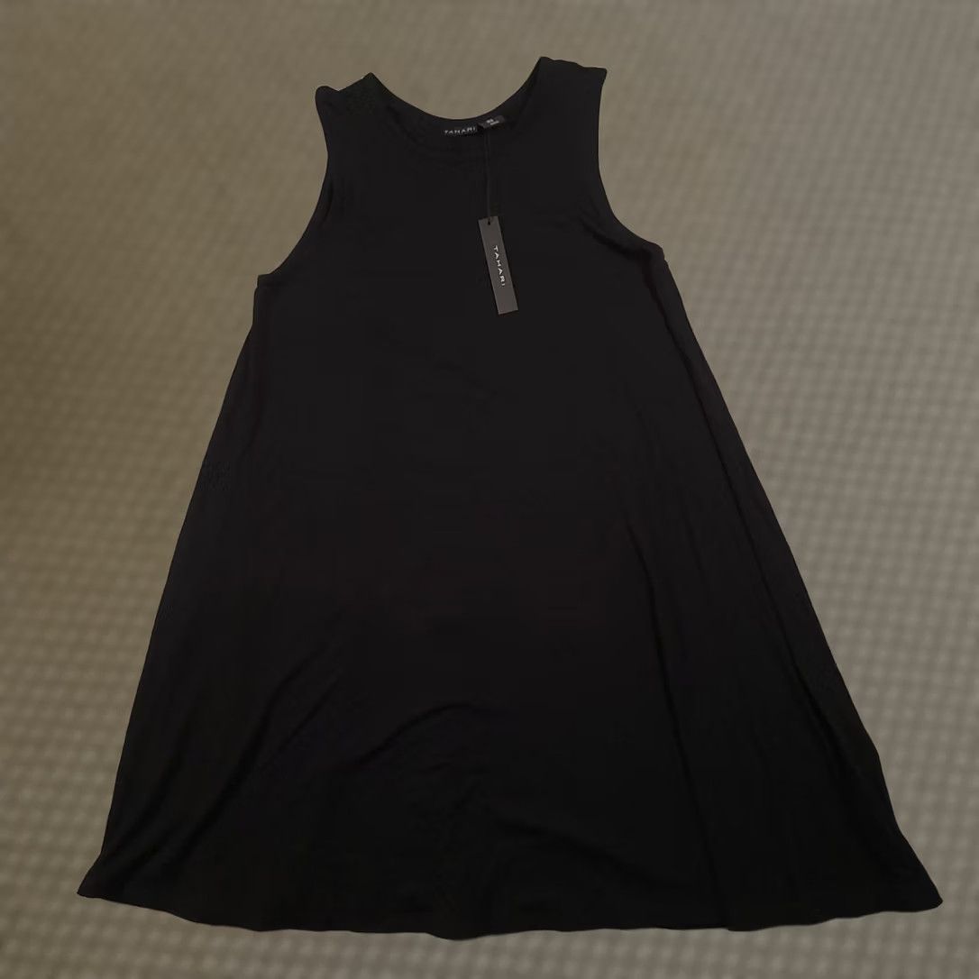 Vintage Tahari Black Sleeveless Swing Dress Medium Rayon A-Line Midi Women Crew Neck Casual Party/Cocktail Business Mens? Size M / US 6-8 / IT 42-44 - 1 Thumbnail