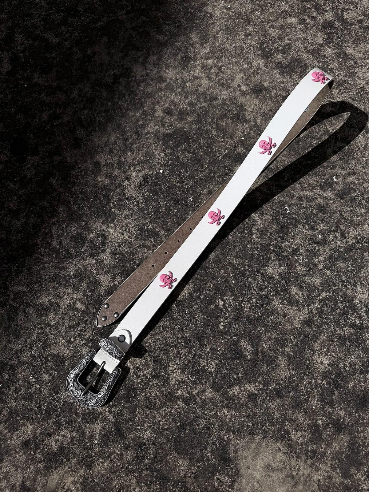 Leather White Leather Belt with Ornate Silver Buckle, Slim Fit Size ONE SIZE - 10 Thumbnail