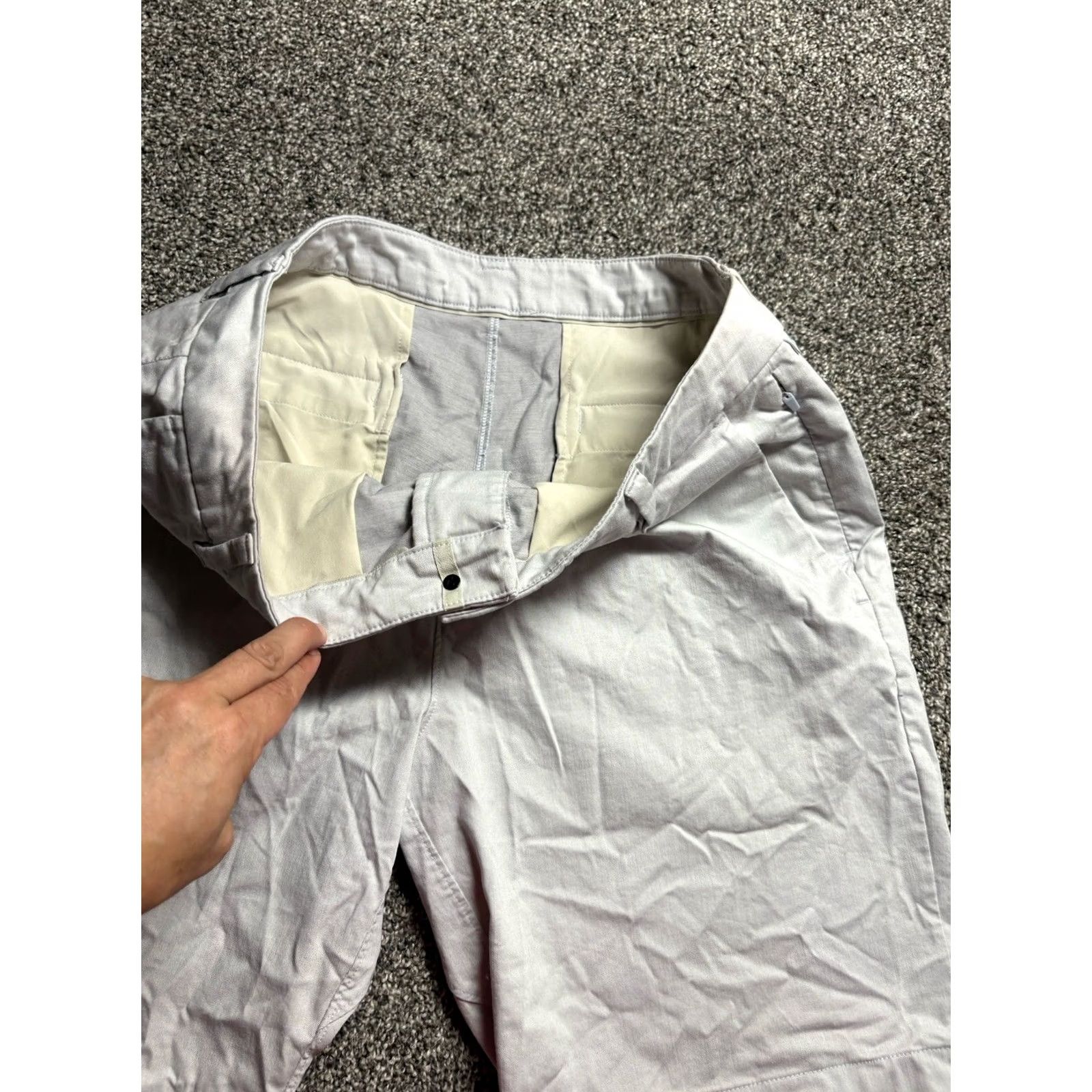 Lululemon Lululemon Commission Shorts Mens 36 Gray Chino Stretch Casual LM7AUES Size US 36 / EU 52 - 7 Thumbnail