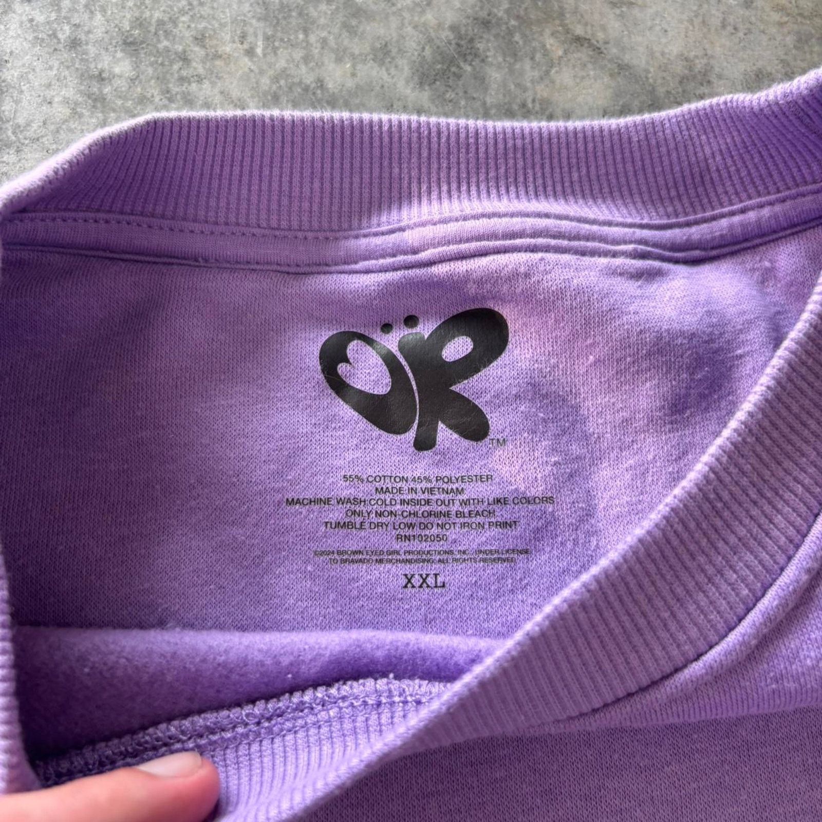 Other Olivia Rodrigo Vampire Tour purple sweatshirt Size XXL / US 16-18 / IT 52-54 - 3 Thumbnail
