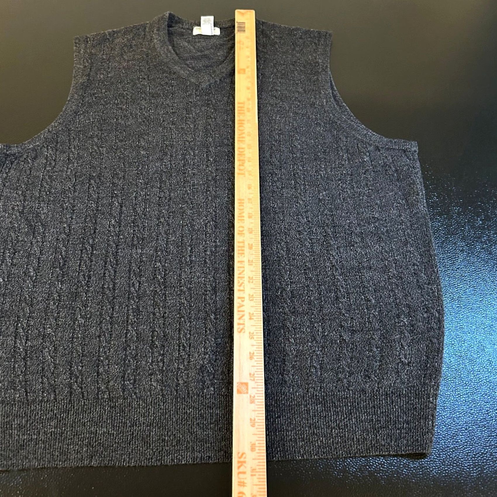 Dockers Dockers Sweater Vest Mens XL Tall XLT Asphalt Gray V-Neck Layering Cable-Knit Pullover Casual Business Casual Shirt/Cardigan Size US XL / EU 56 / 4 - 6 Thumbnail