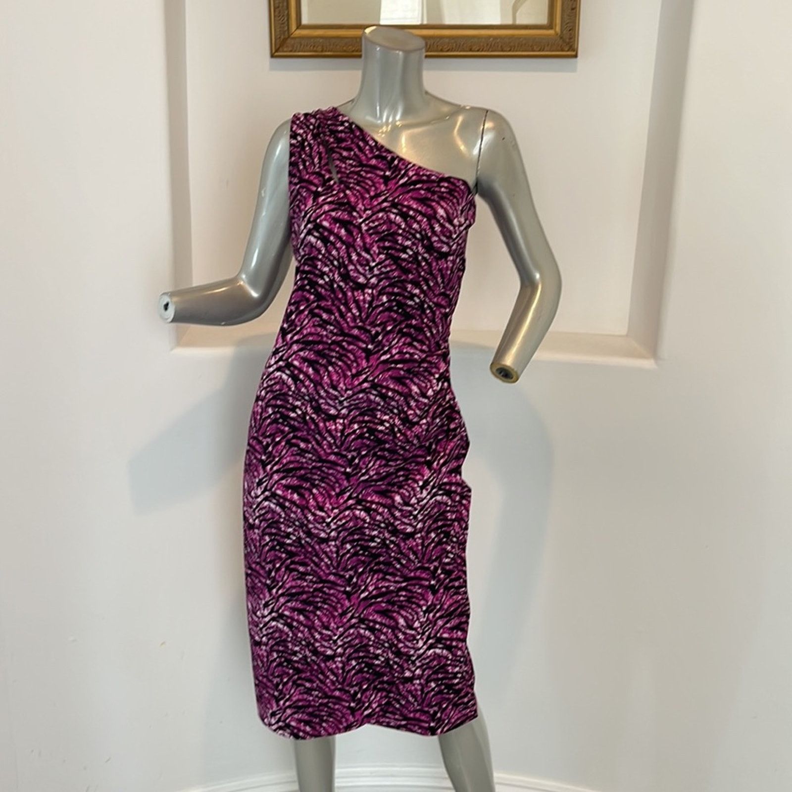 Chiara Boni Chiara Boni One Shoulder Purple Zebra Bodycon Dress 8 Size M / US 6-8 / IT 42-44 - 3 Thumbnail