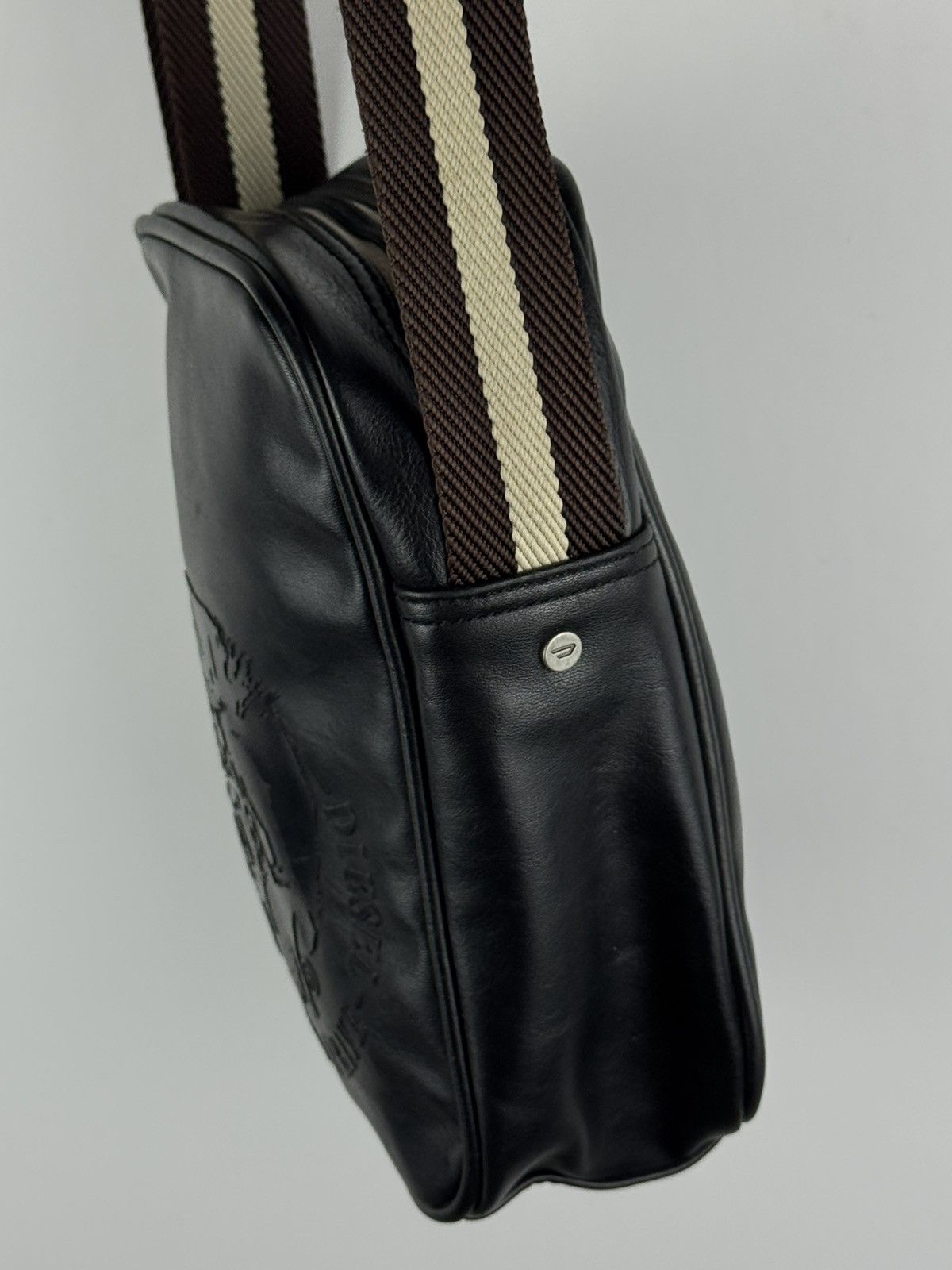 Diesel Vintage Diesel Faux Leather Messenger Bag Black Y2K Size ONE SIZE - 4 Thumbnail