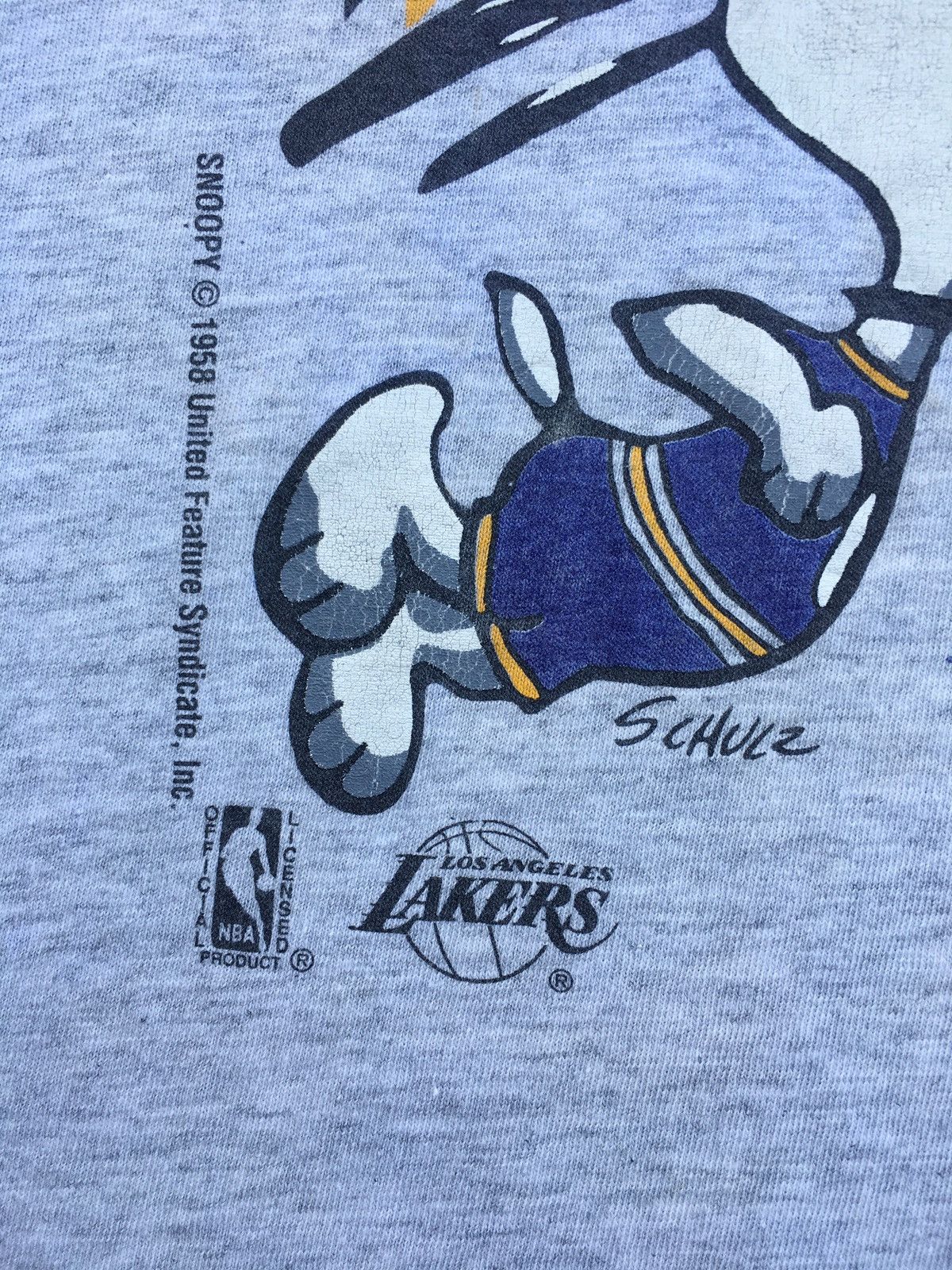 NBA Rare Vintage Los Angeles LAKERS Snoopy NBA Tee Size US L / EU 52-54 / 3 - 9 Thumbnail