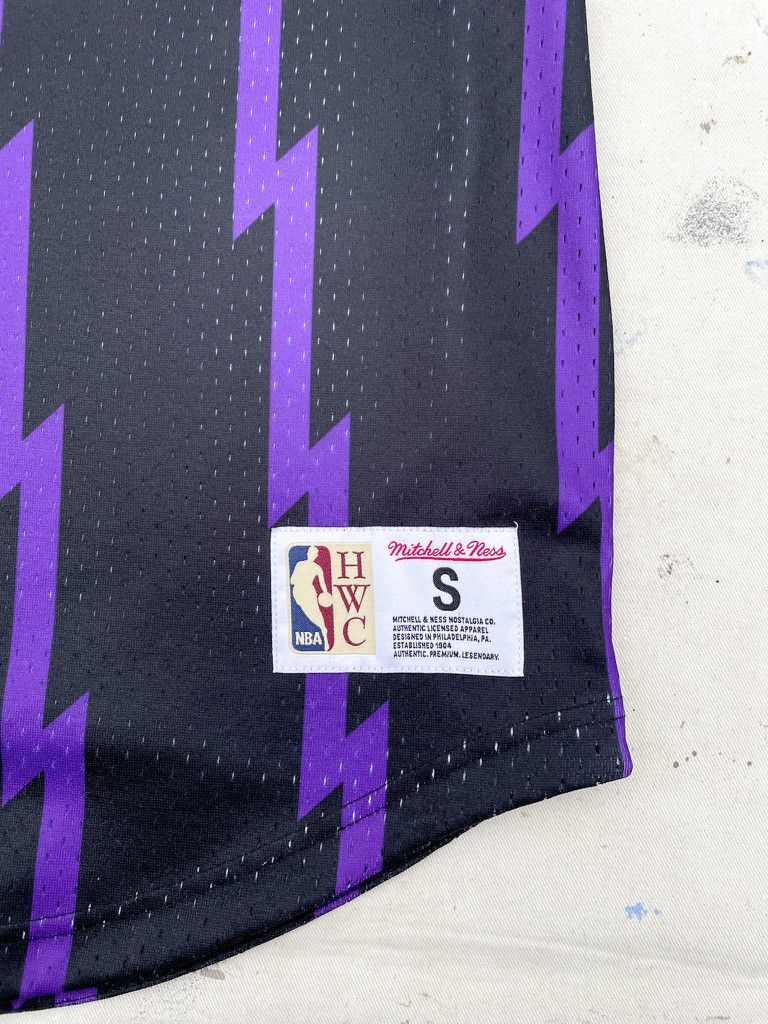 Mitchell & Ness Toronto Raptors Mitchell & Ness Short Sleeve Jersey Size US S / EU 44-46 / 1 - 3 Thumbnail