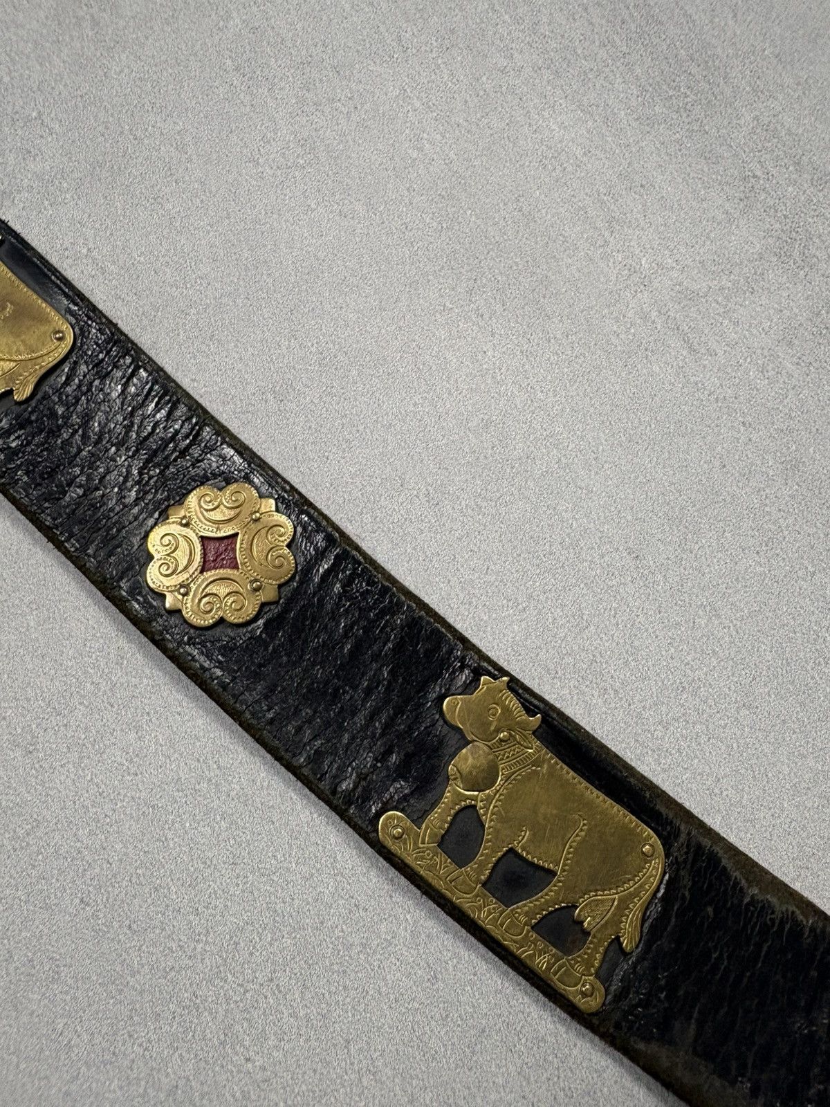 Vintage Vintage Etro Style Black Leather Belt Gold Animal Studs Boho Size ONE SIZE - 7 Thumbnail