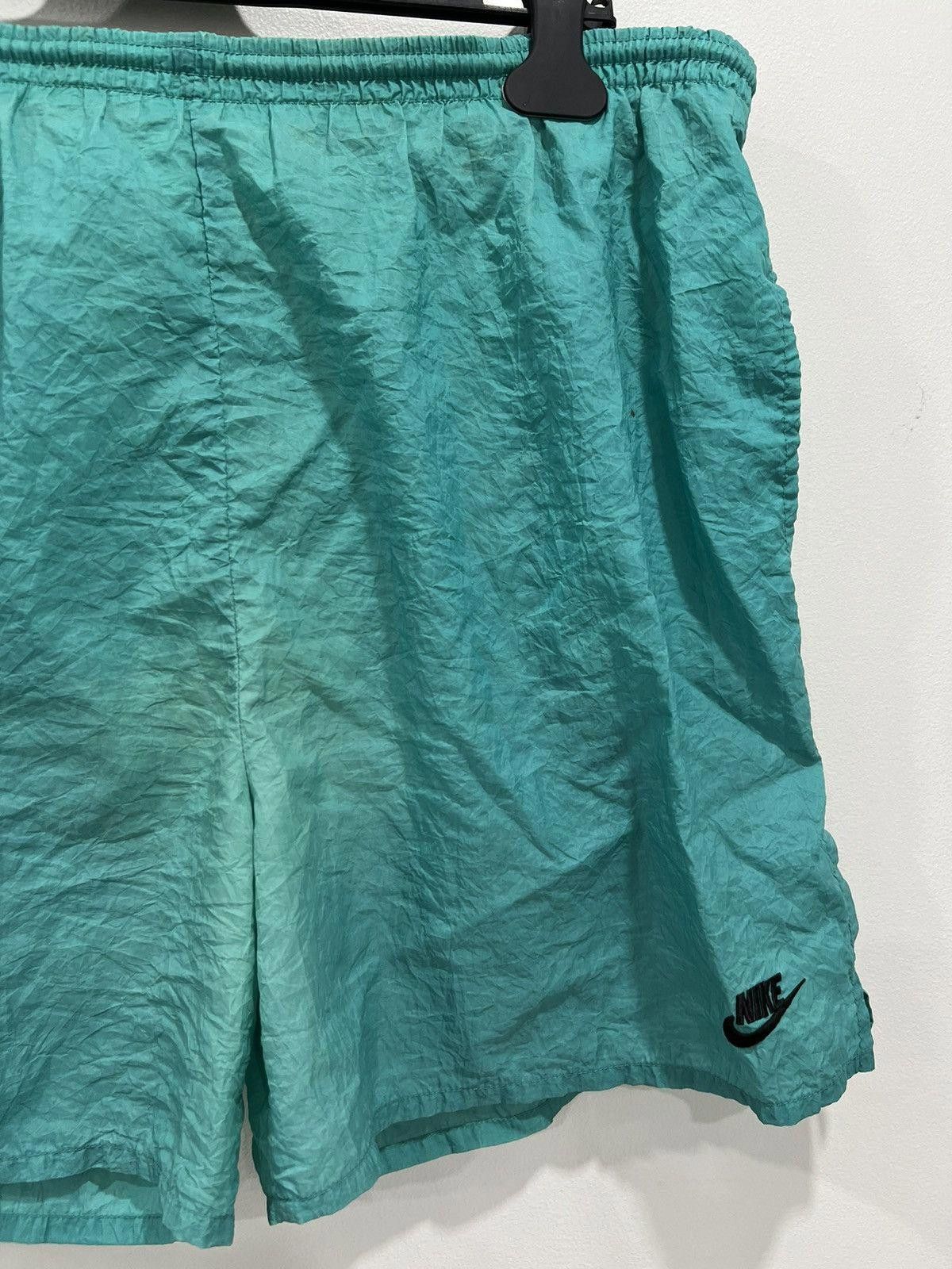 Nike Vintage Nike Shorts swoosh check Size US 34 / EU 50 - 3 Thumbnail