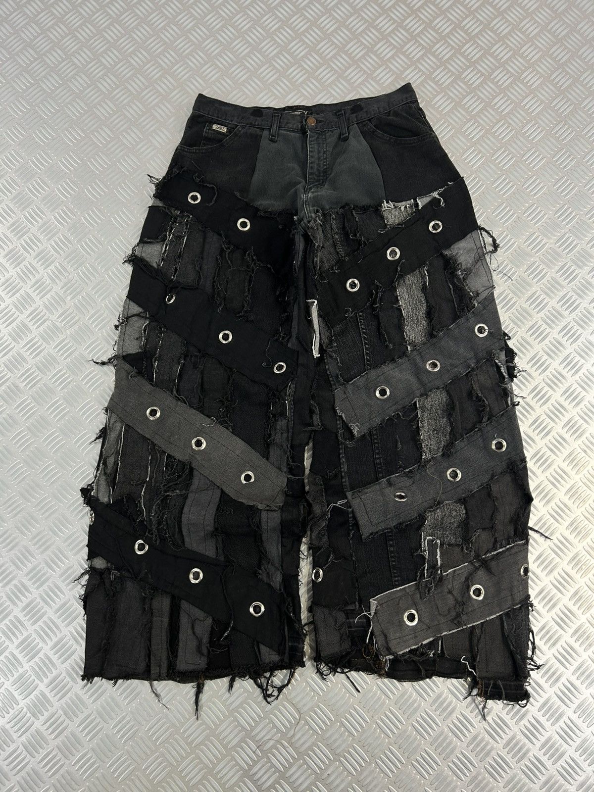 Designer Custom baggy jeans handmade distressed patchwork opium punk Size US 32 / EU 48 - 5 Thumbnail