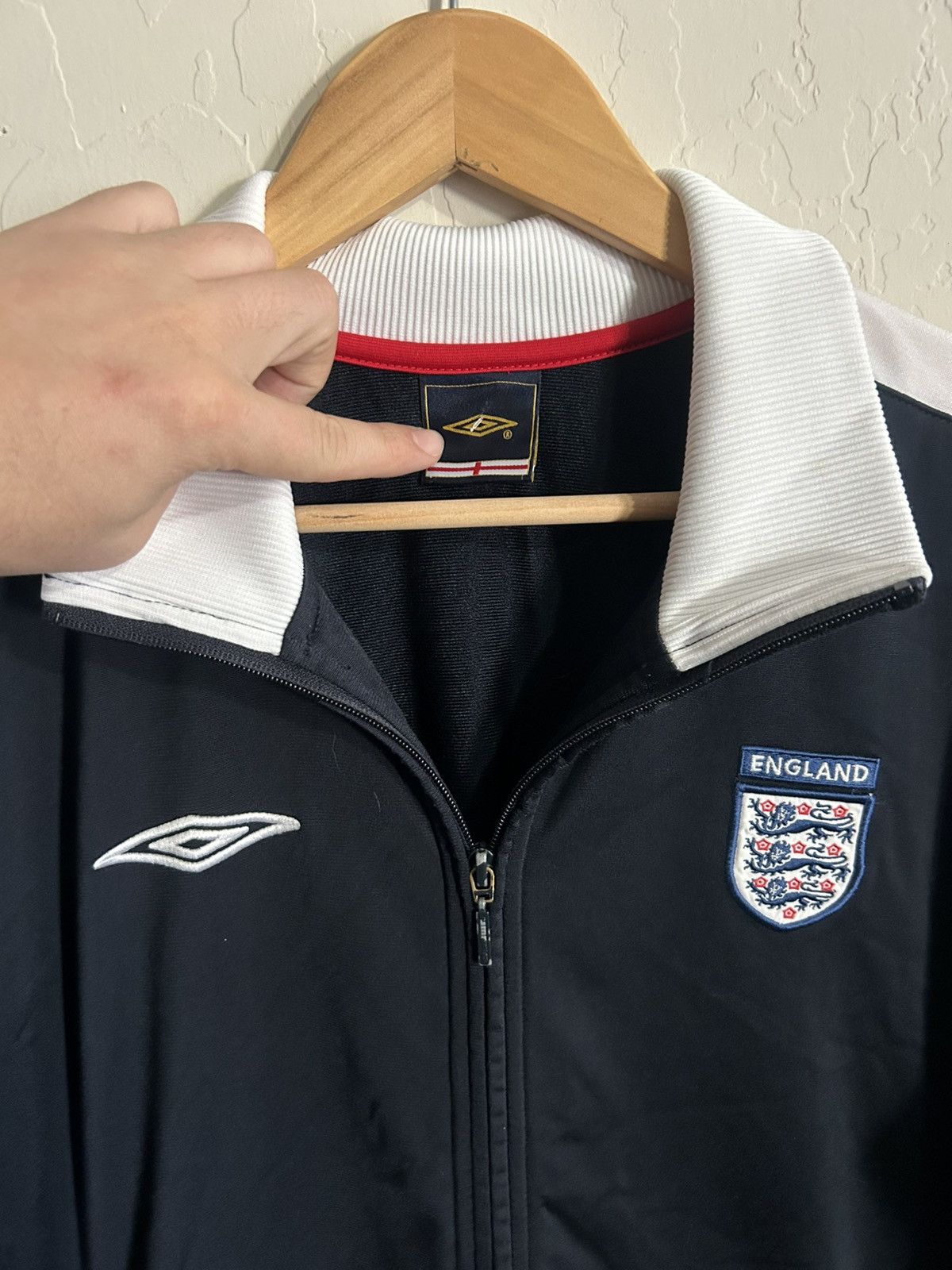 Umbro Vintage Umbro England Zip Up Jacket Size Large Size US L / EU 52-54 / 3 - 2 Thumbnail